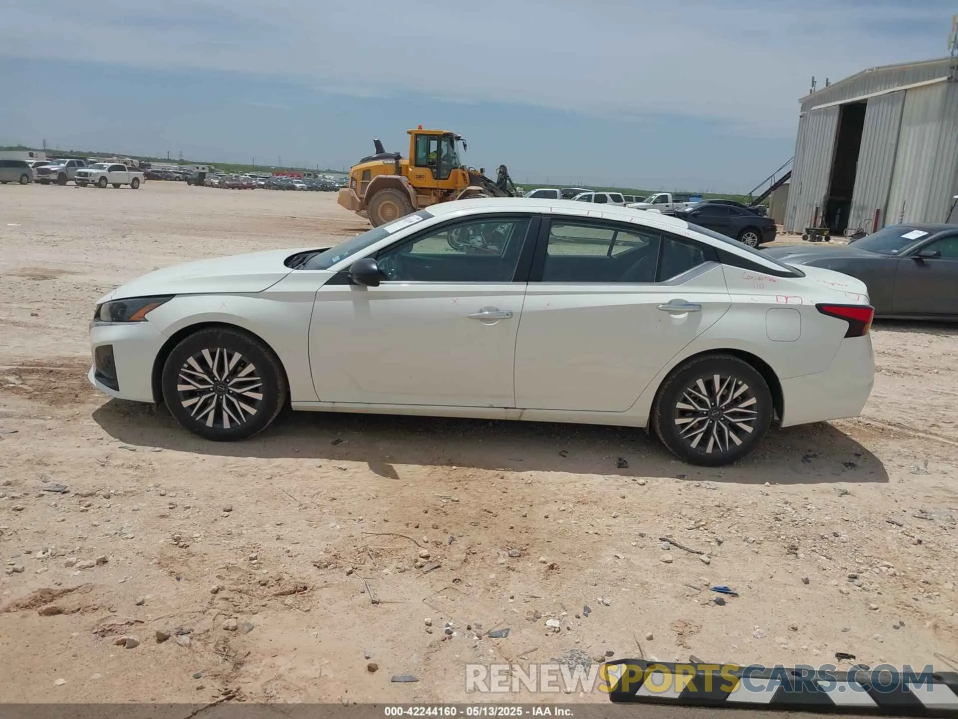 14 Фотография поврежденного автомобиля 1N4BL4DV2SN375994 NISSAN ALTIMA 2025