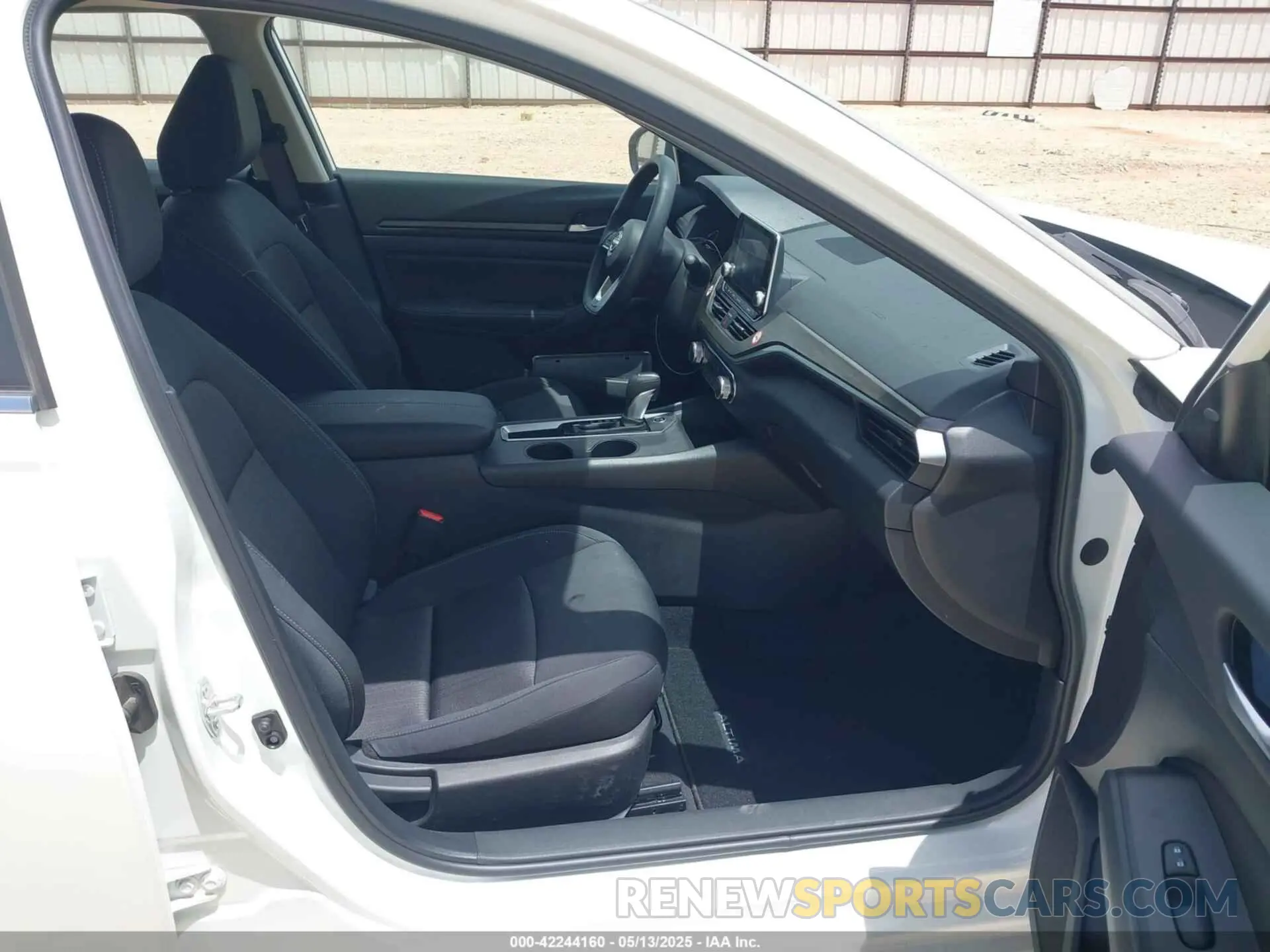 5 Фотография поврежденного автомобиля 1N4BL4DV2SN375994 NISSAN ALTIMA 2025