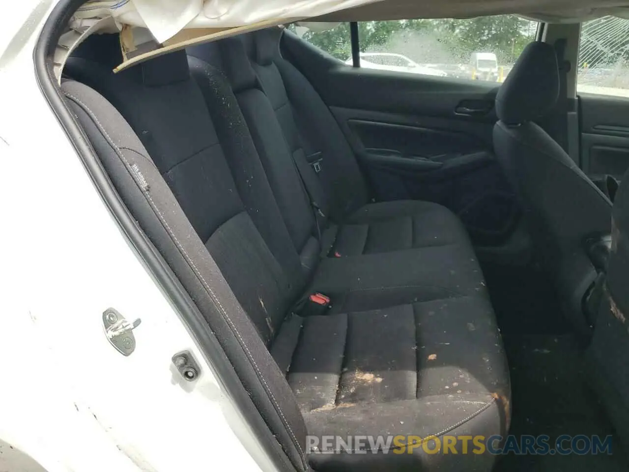 10 Photograph of a damaged car 1N4BL4DV3SN317716 NISSAN ALTIMA 2025