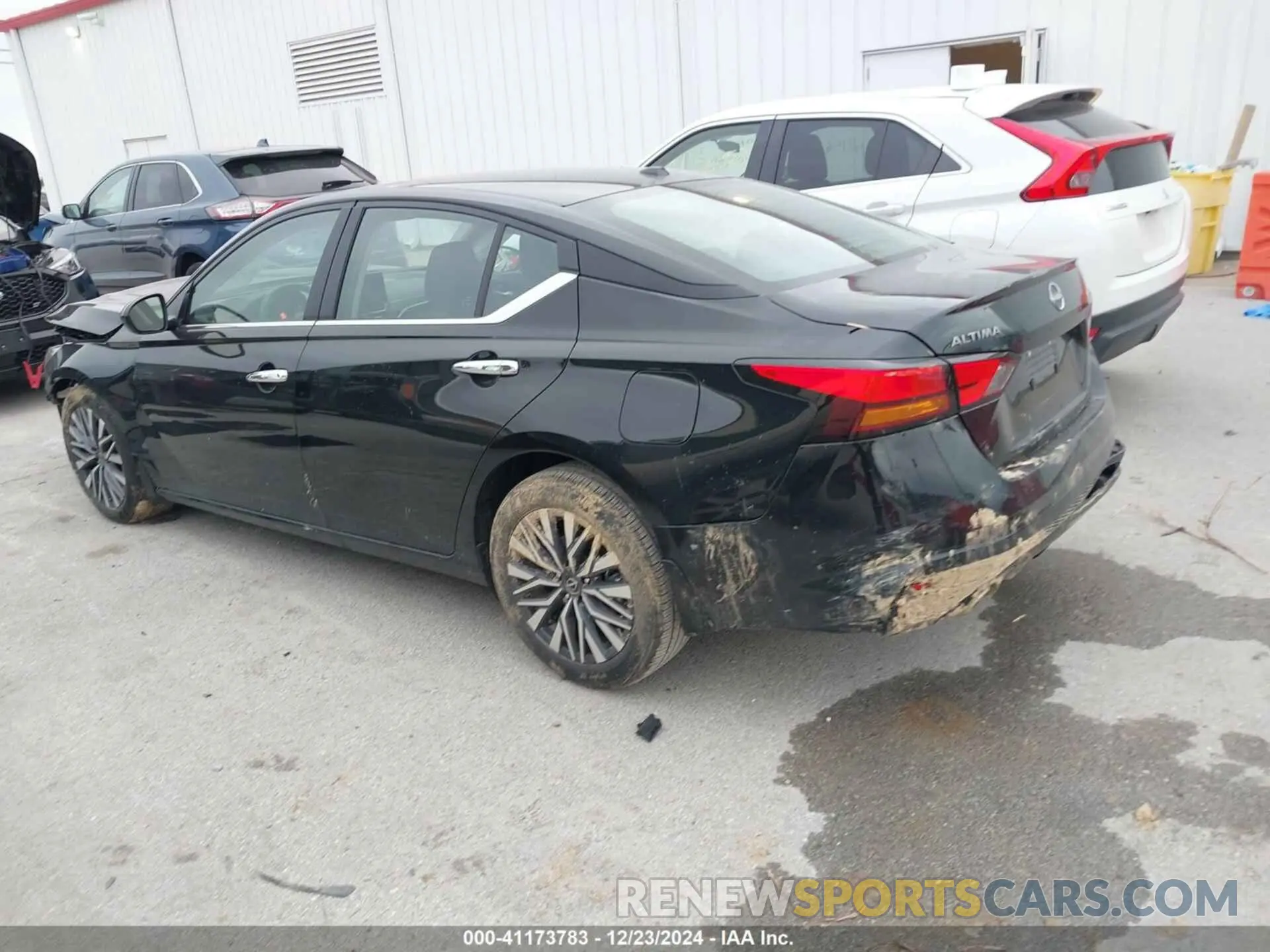 3 Фотография поврежденного автомобиля 1N4BL4DV3SN334001 NISSAN ALTIMA 2025