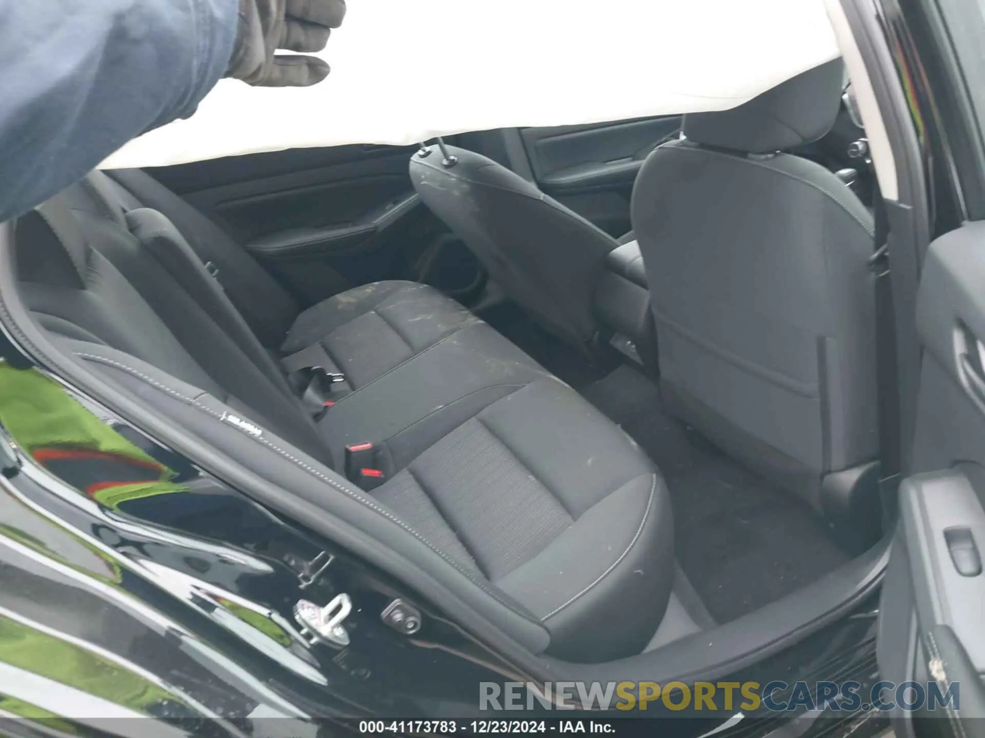 8 Фотография поврежденного автомобиля 1N4BL4DV3SN334001 NISSAN ALTIMA 2025