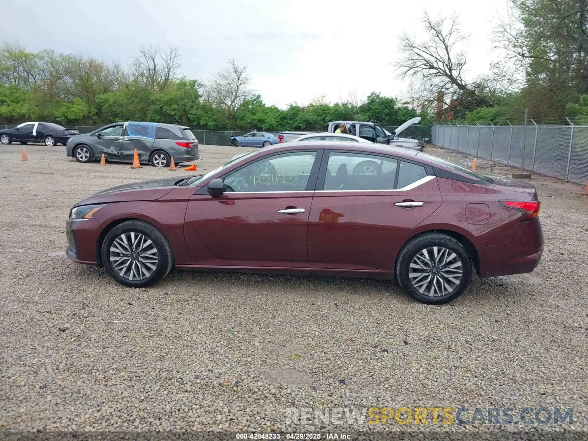 14 Photograph of a damaged car 1N4BL4DV3SN335052 NISSAN ALTIMA 2025