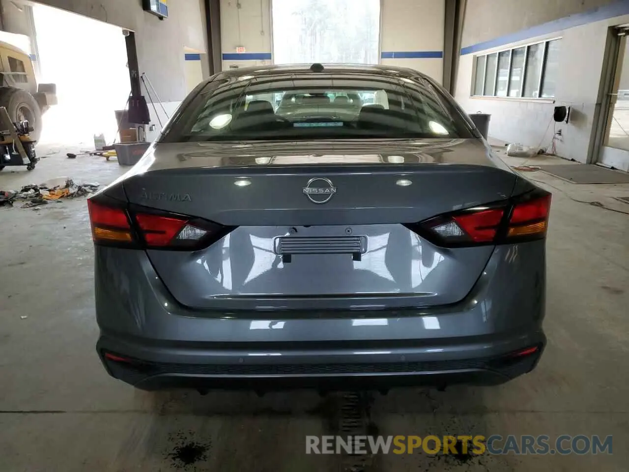 6 Photograph of a damaged car 1N4BL4DV3SN348755 NISSAN ALTIMA 2025