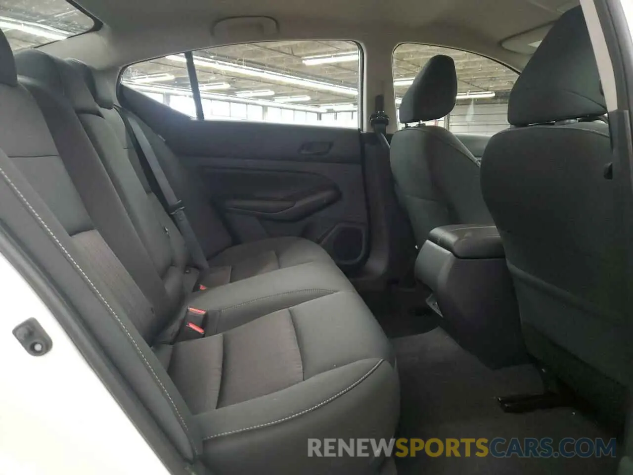 10 Фотография поврежденного автомобиля 1N4BL4DV3SN349212 NISSAN ALTIMA 2025