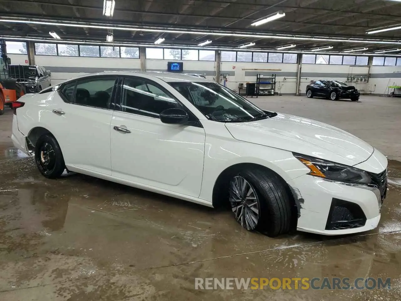 4 Фотография поврежденного автомобиля 1N4BL4DV3SN349212 NISSAN ALTIMA 2025