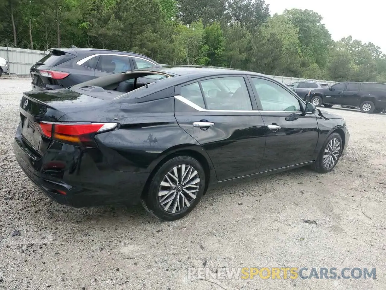 3 Фотография поврежденного автомобиля 1N4BL4DV3SN351770 NISSAN ALTIMA 2025
