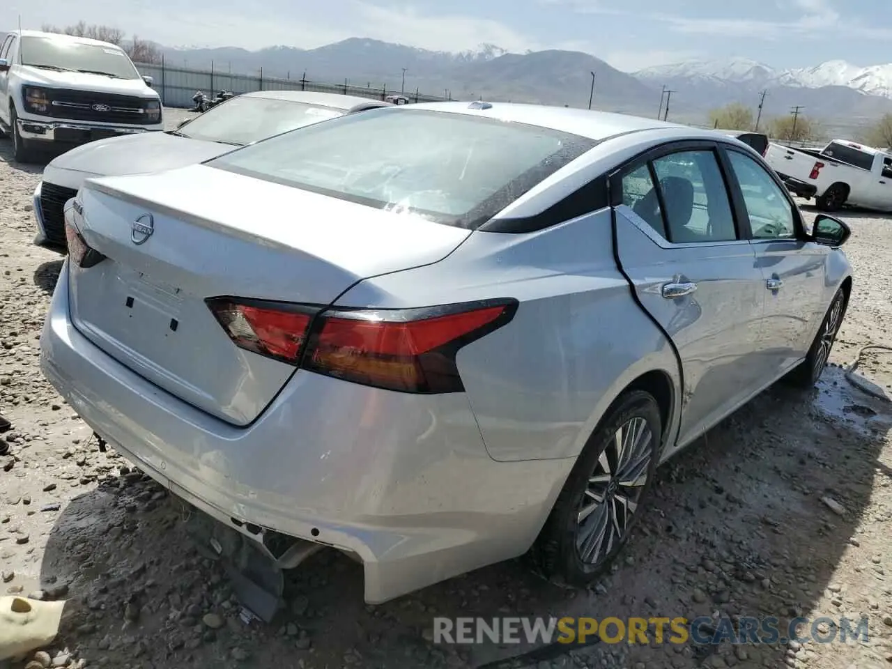 3 Фотография поврежденного автомобиля 1N4BL4DV3SN355981 NISSAN ALTIMA 2025