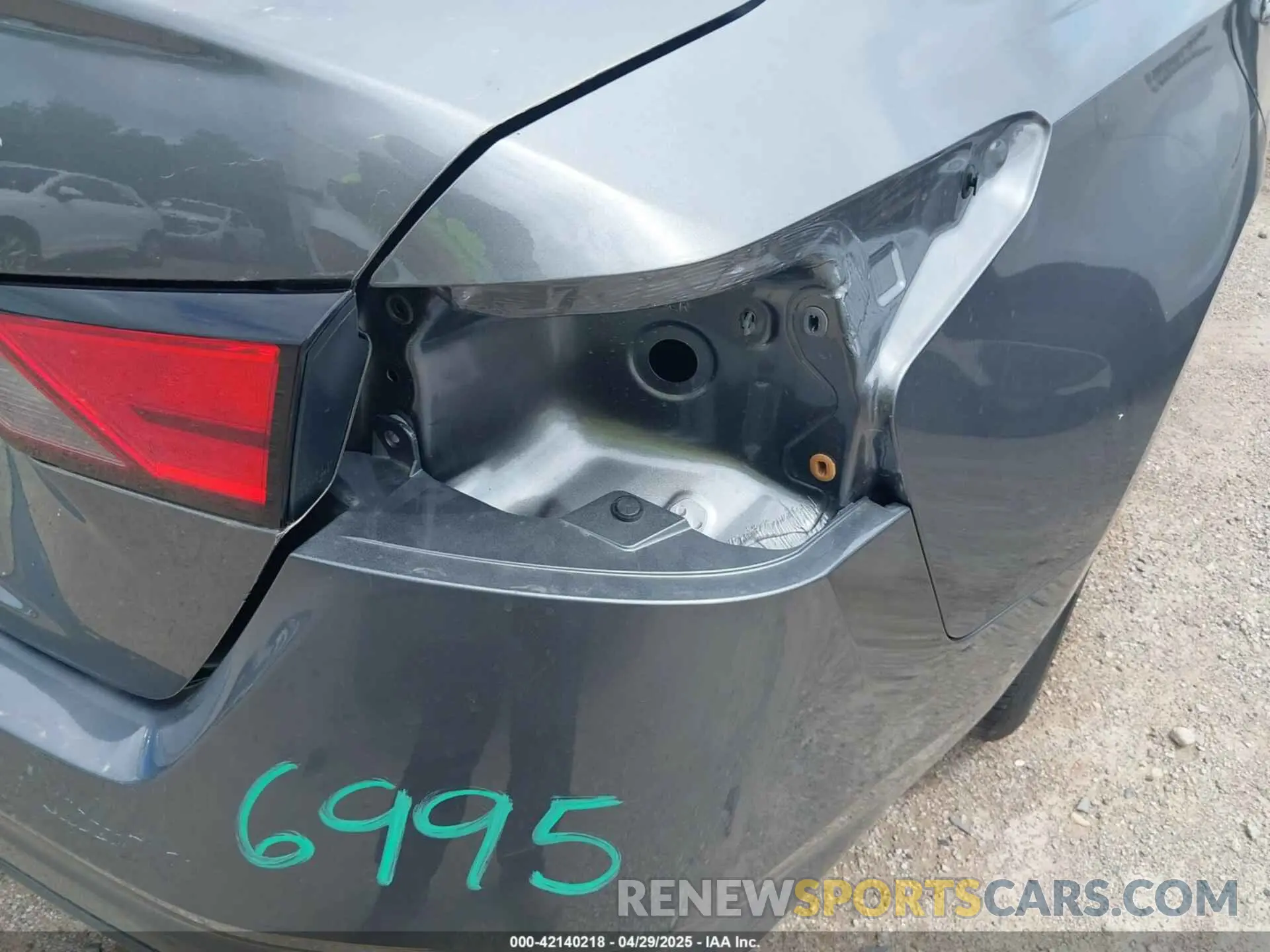 17 Photograph of a damaged car 1N4BL4DV3SN366995 NISSAN ALTIMA 2025