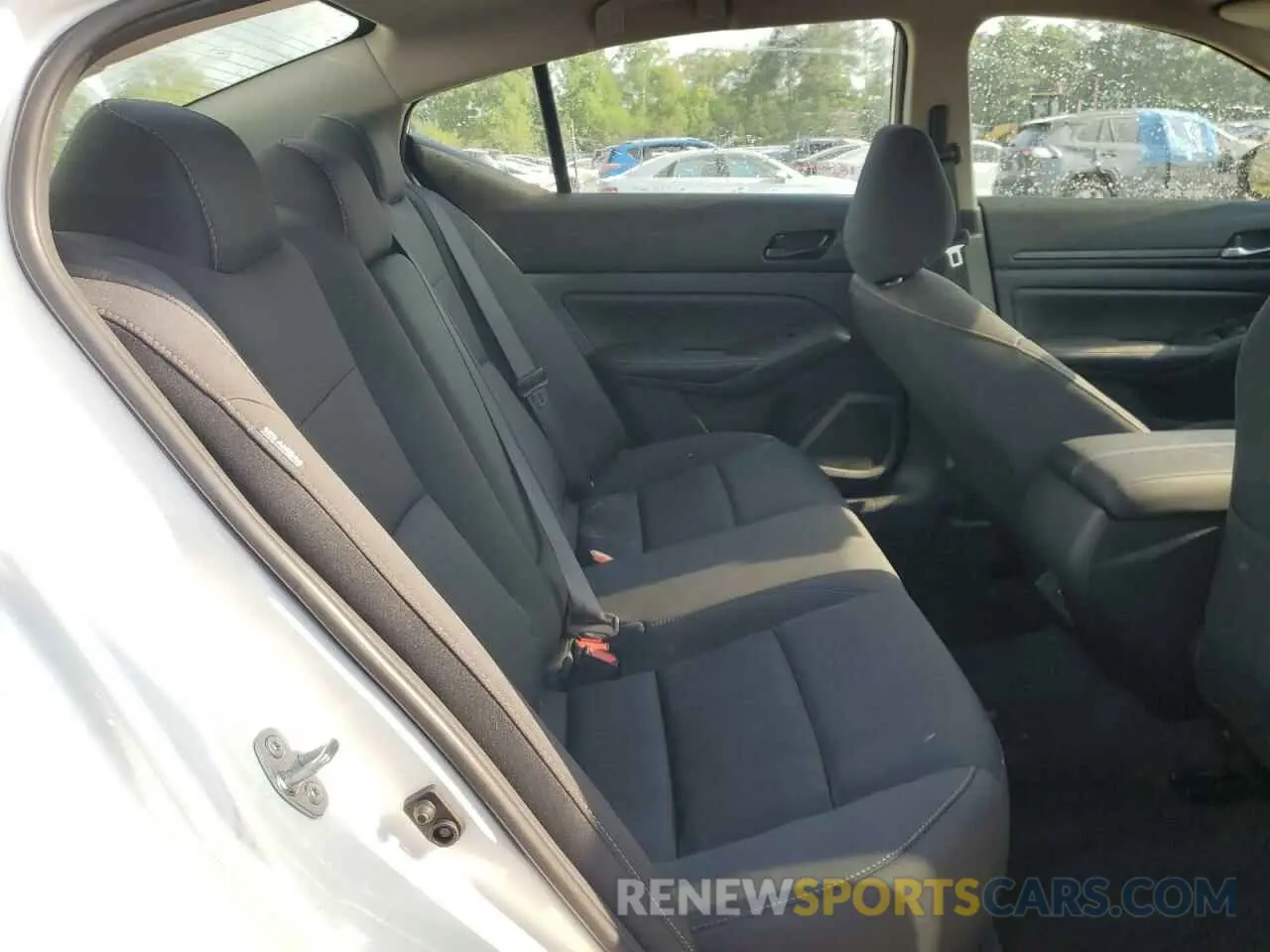10 Фотография поврежденного автомобиля 1N4BL4DV3SN372053 NISSAN ALTIMA 2025