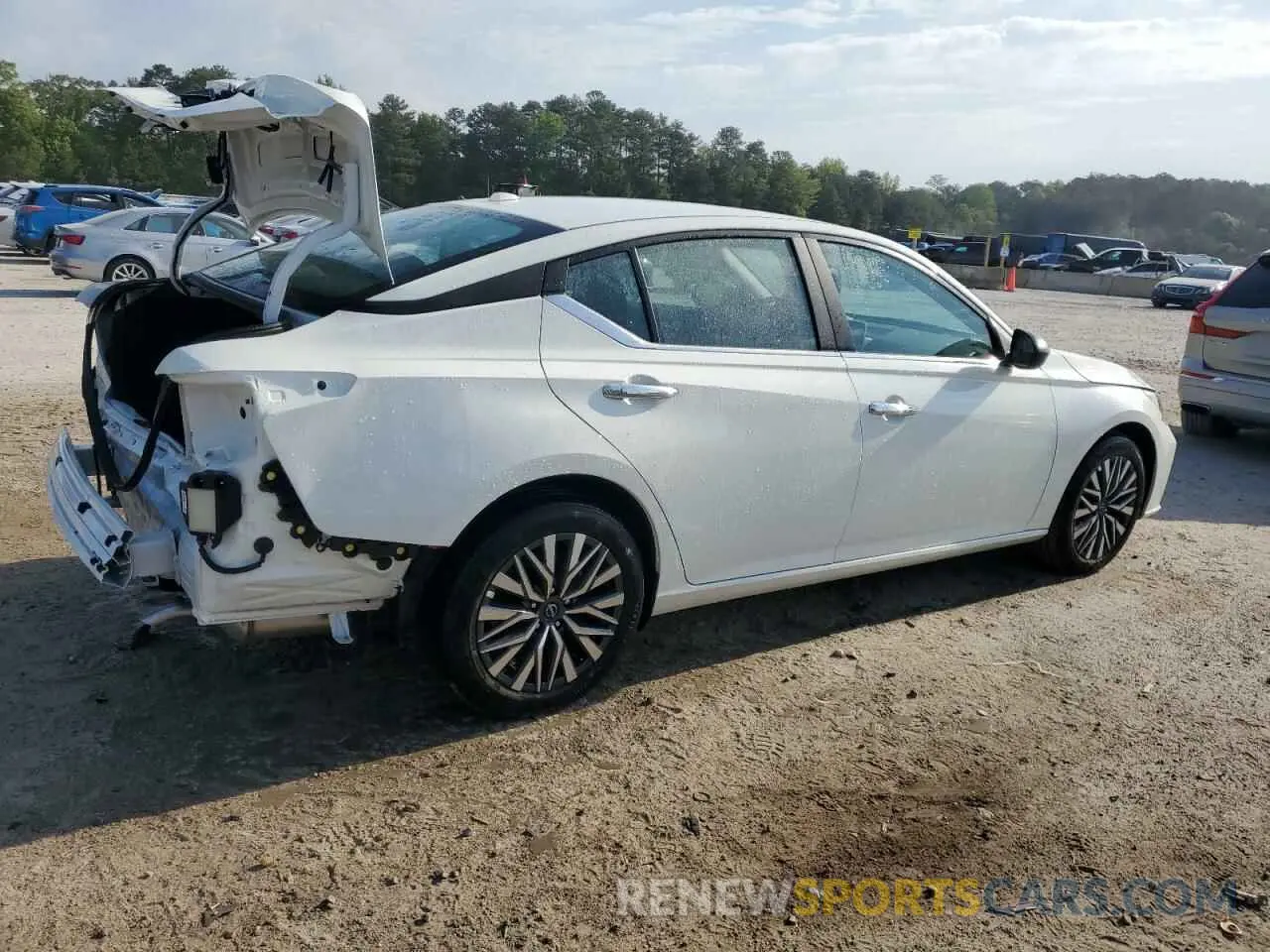 3 Фотография поврежденного автомобиля 1N4BL4DV3SN372053 NISSAN ALTIMA 2025