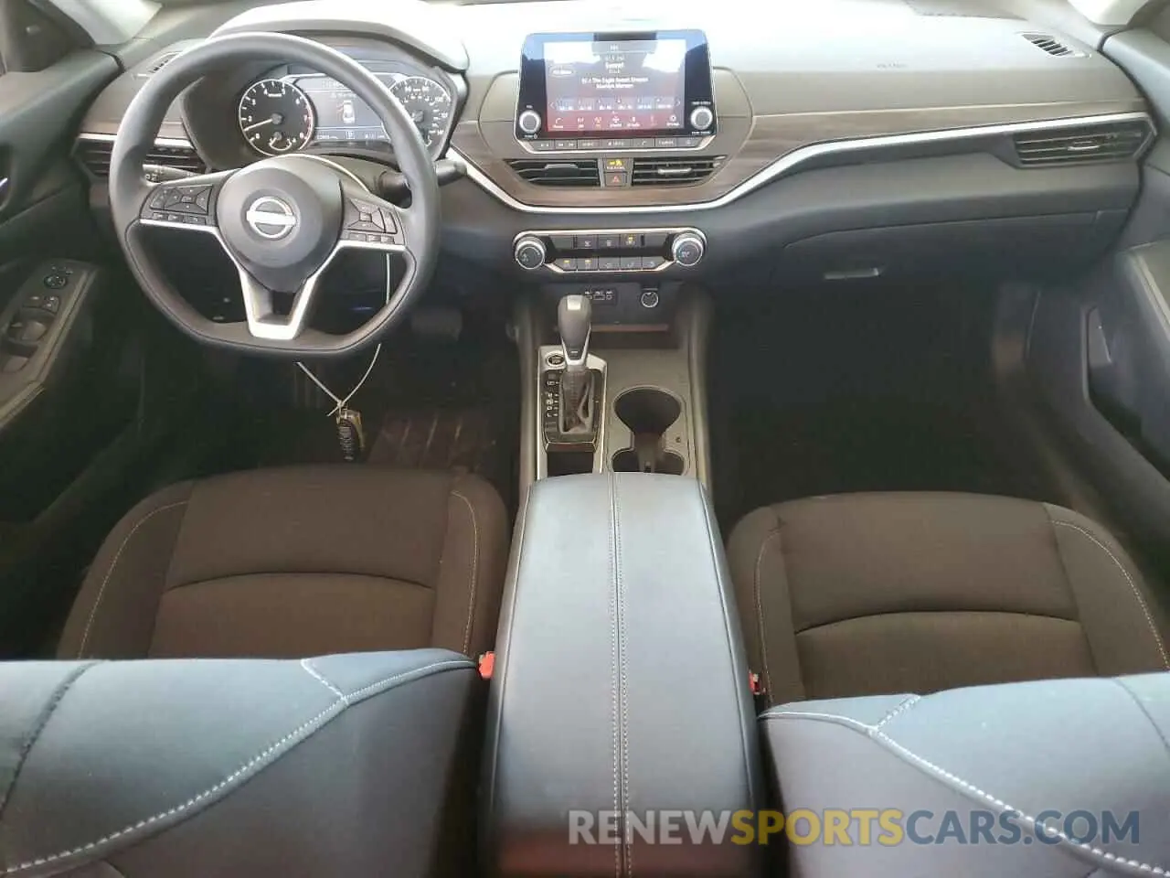 8 Фотография поврежденного автомобиля 1N4BL4DV4SN301413 NISSAN ALTIMA 2025