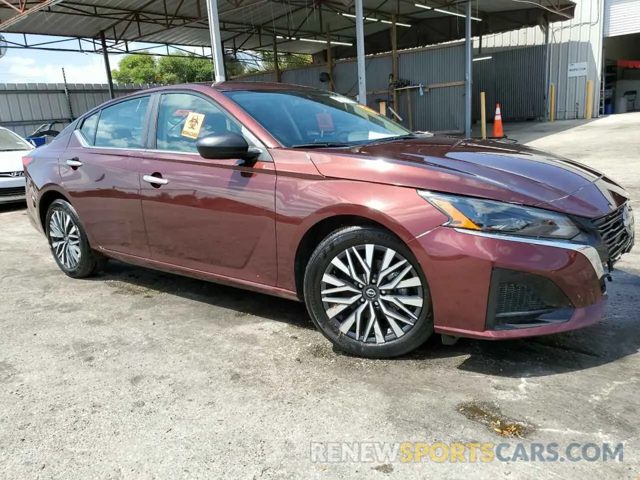 4 Photograph of a damaged car 1N4BL4DV4SN301573 NISSAN ALTIMA 2025