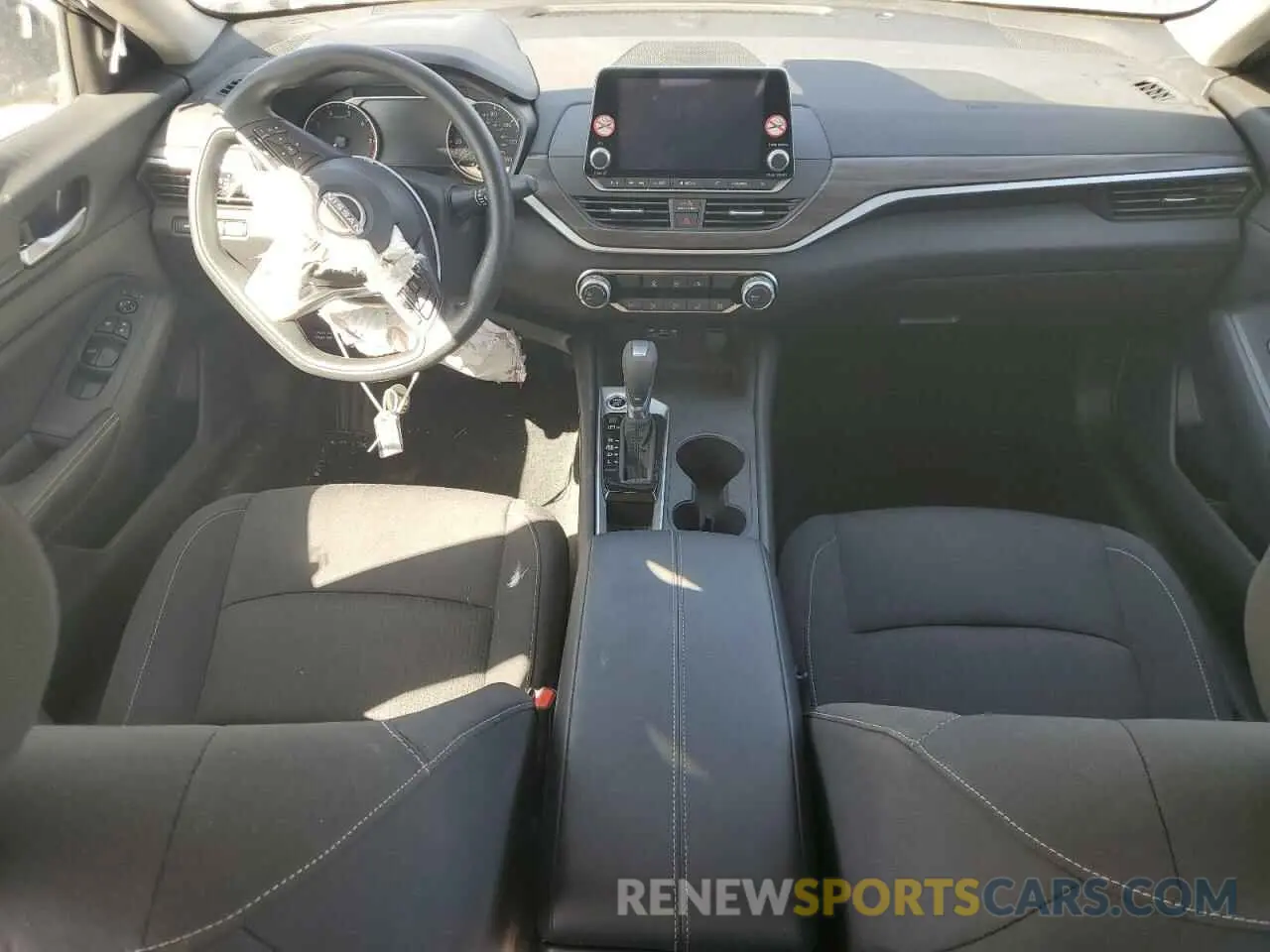 8 Фотография поврежденного автомобиля 1N4BL4DV4SN310385 NISSAN ALTIMA 2025