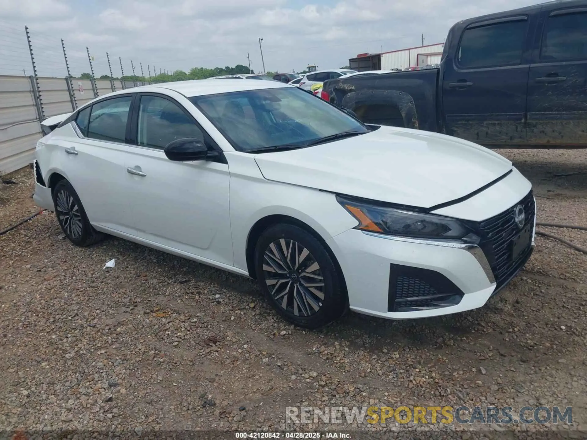 1 Фотография поврежденного автомобиля 1N4BL4DV4SN313741 NISSAN ALTIMA 2025
