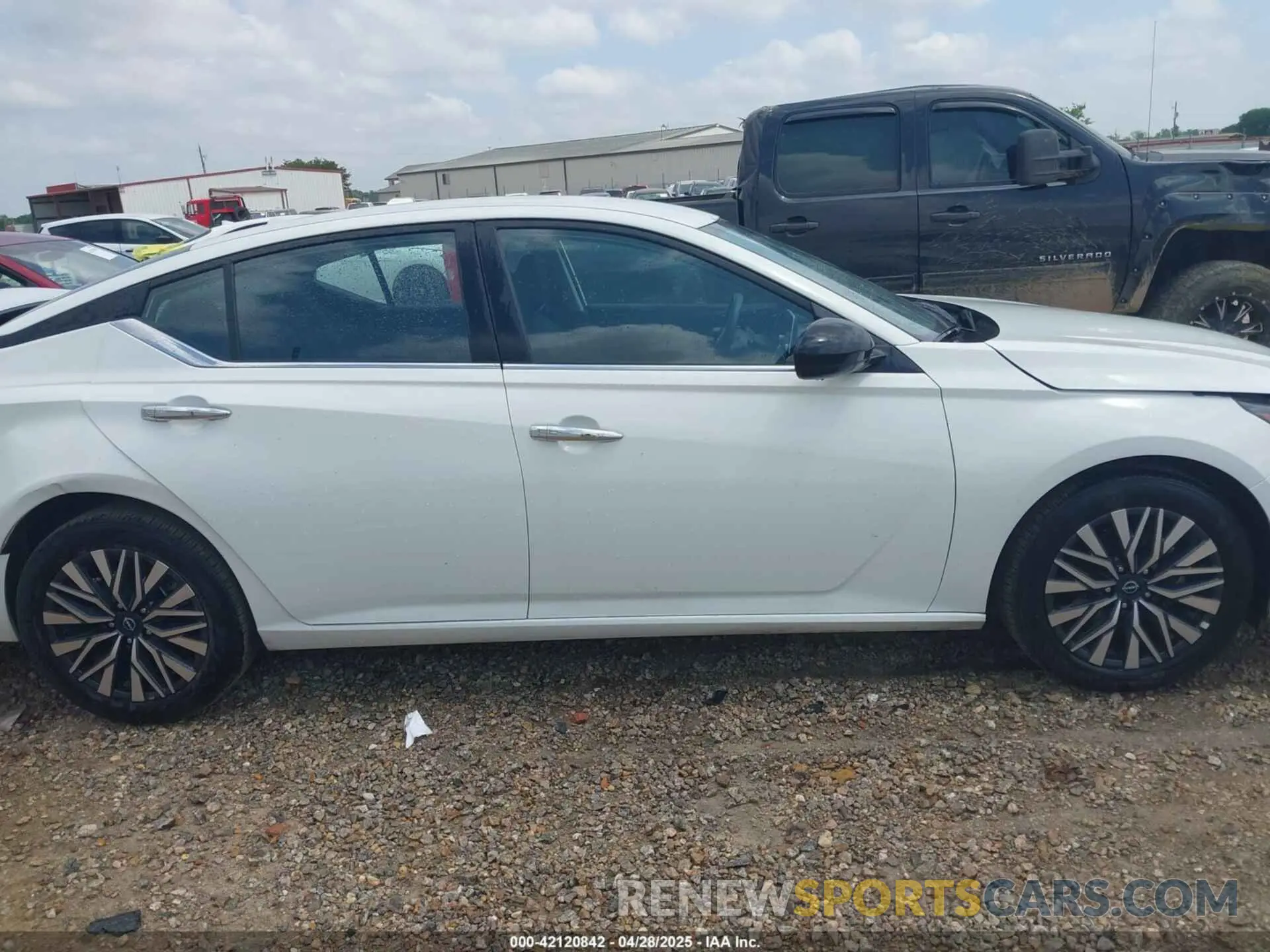 13 Фотография поврежденного автомобиля 1N4BL4DV4SN313741 NISSAN ALTIMA 2025