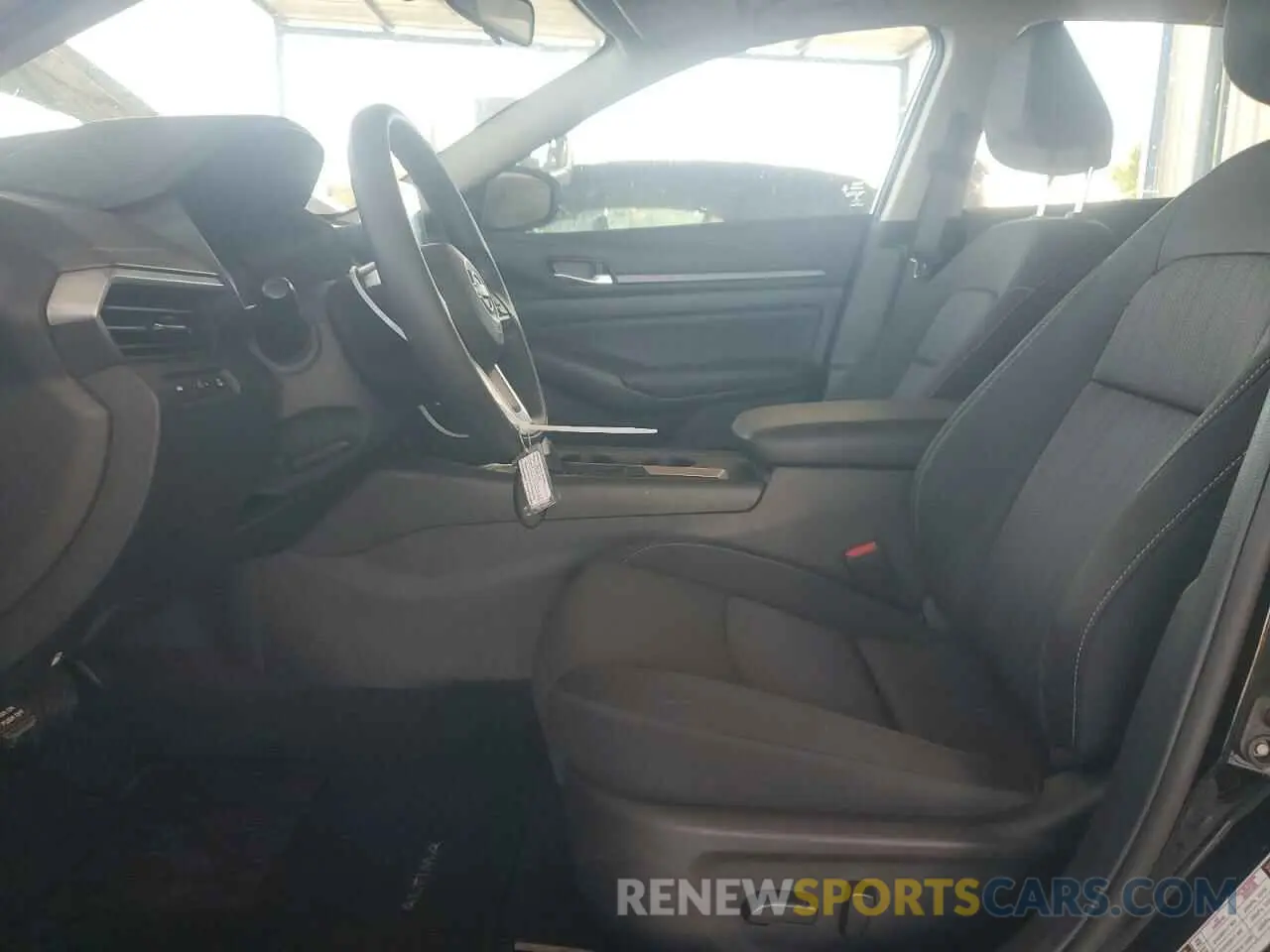 7 Photograph of a damaged car 1N4BL4DV4SN351566 NISSAN ALTIMA 2025