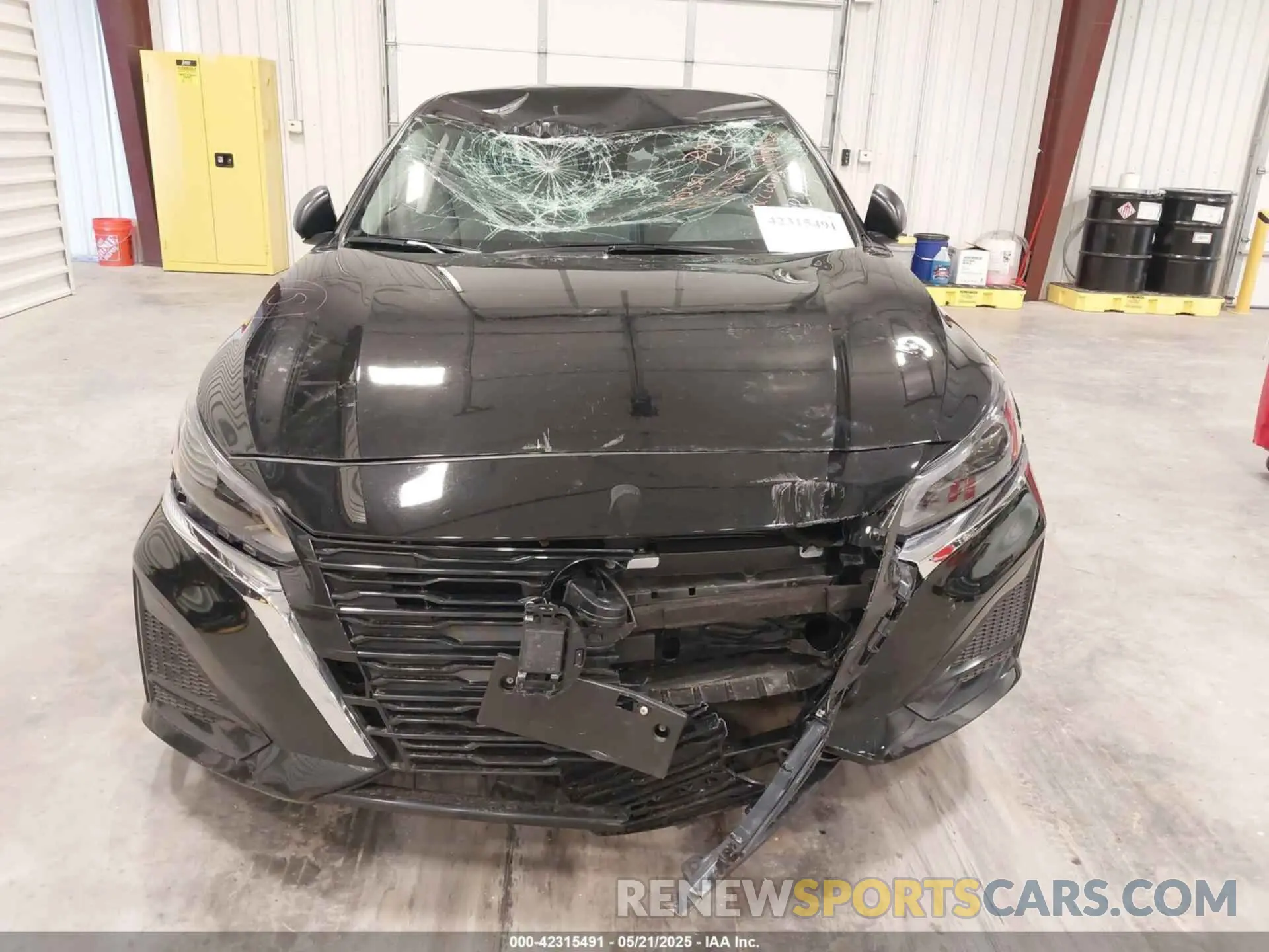 11 Photograph of a damaged car 1N4BL4DV4SN363409 NISSAN ALTIMA 2025