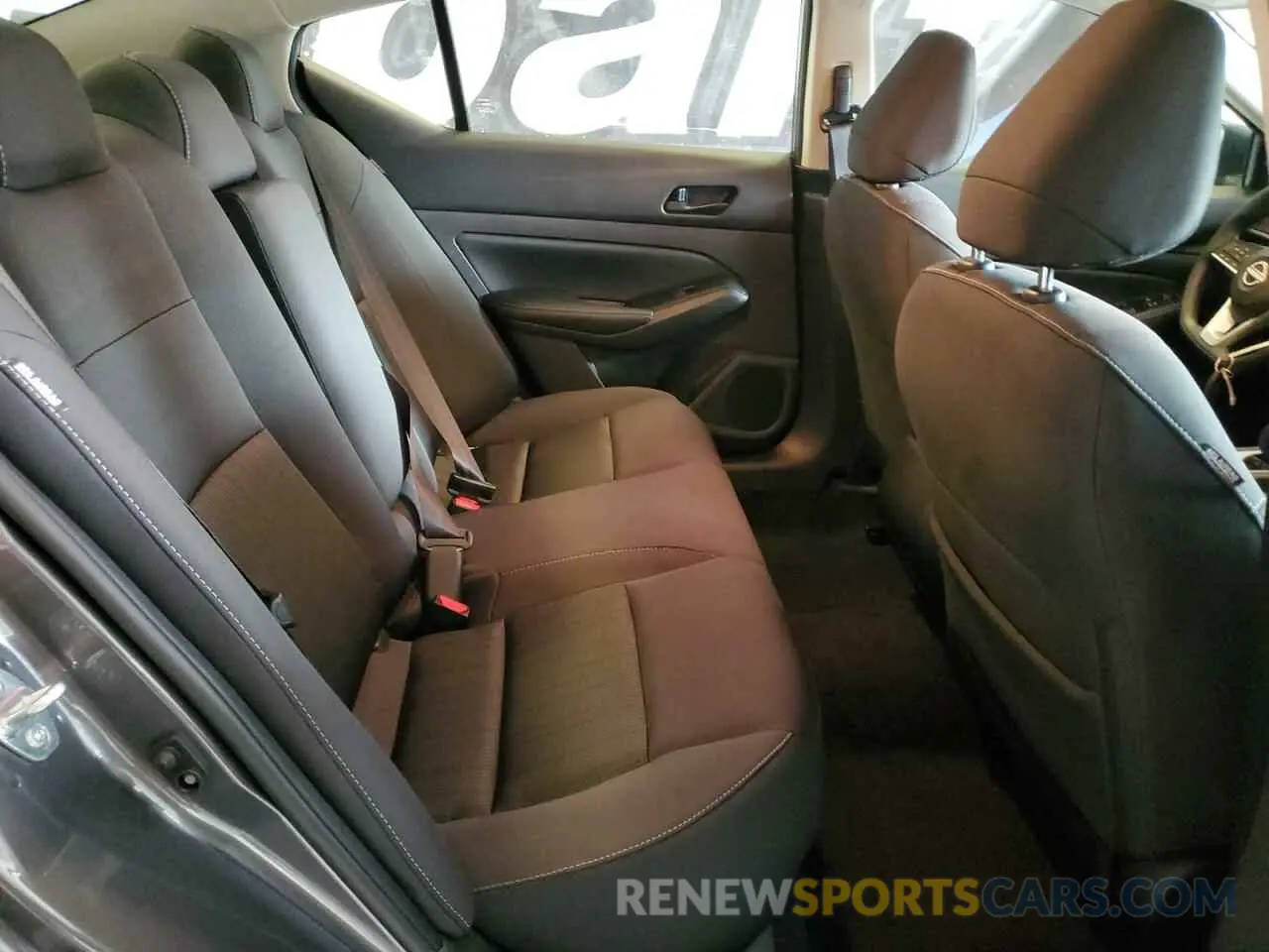 10 Photograph of a damaged car 1N4BL4DV4SN388438 NISSAN ALTIMA 2025