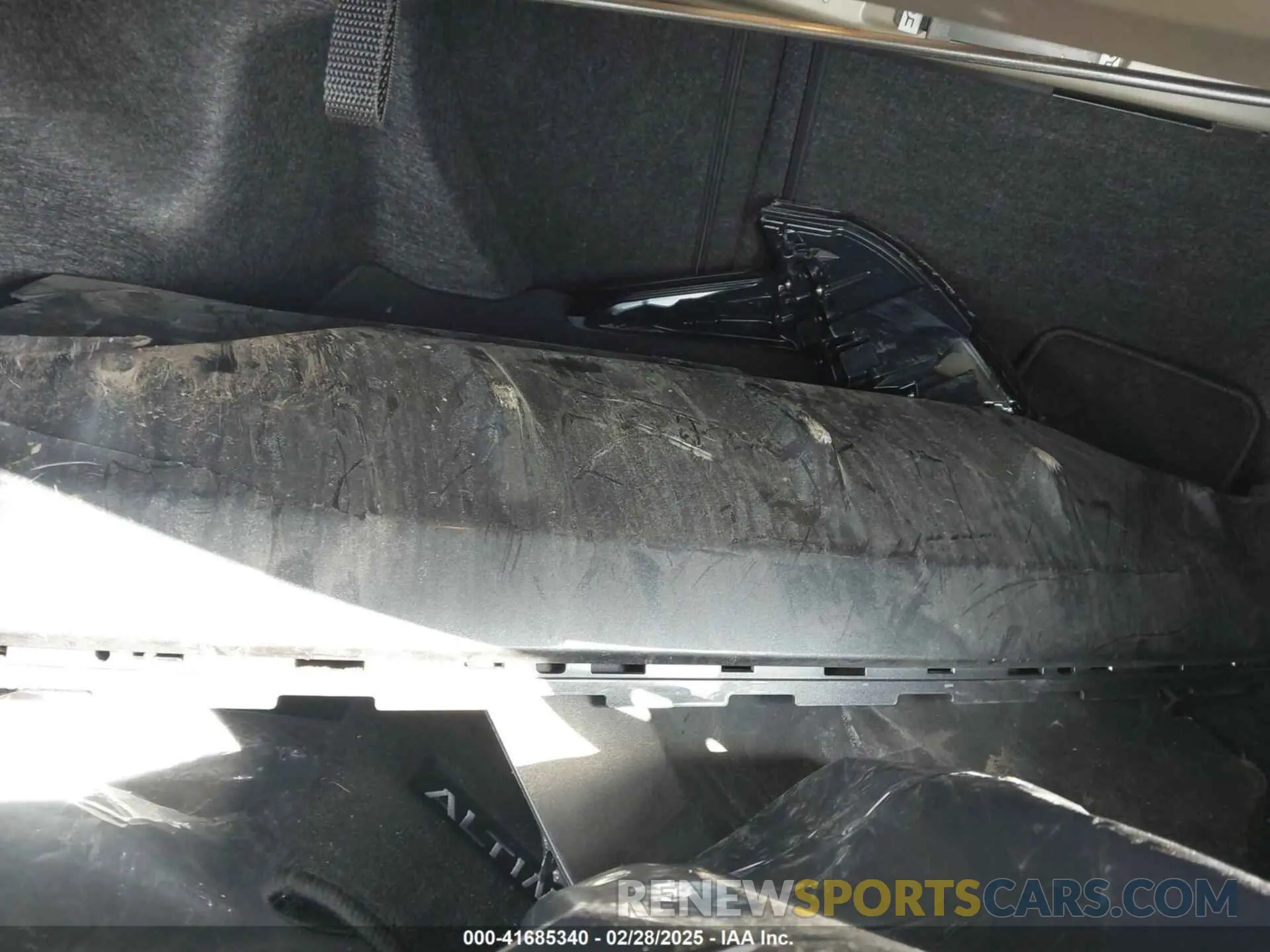 12 Photograph of a damaged car 1N4BL4DV5SN307334 NISSAN ALTIMA 2025