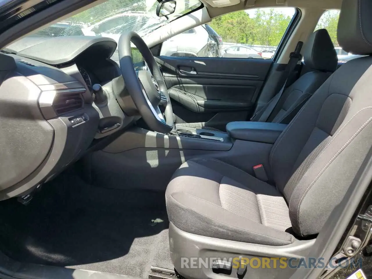 7 Photograph of a damaged car 1N4BL4DV5SN376928 NISSAN ALTIMA 2025