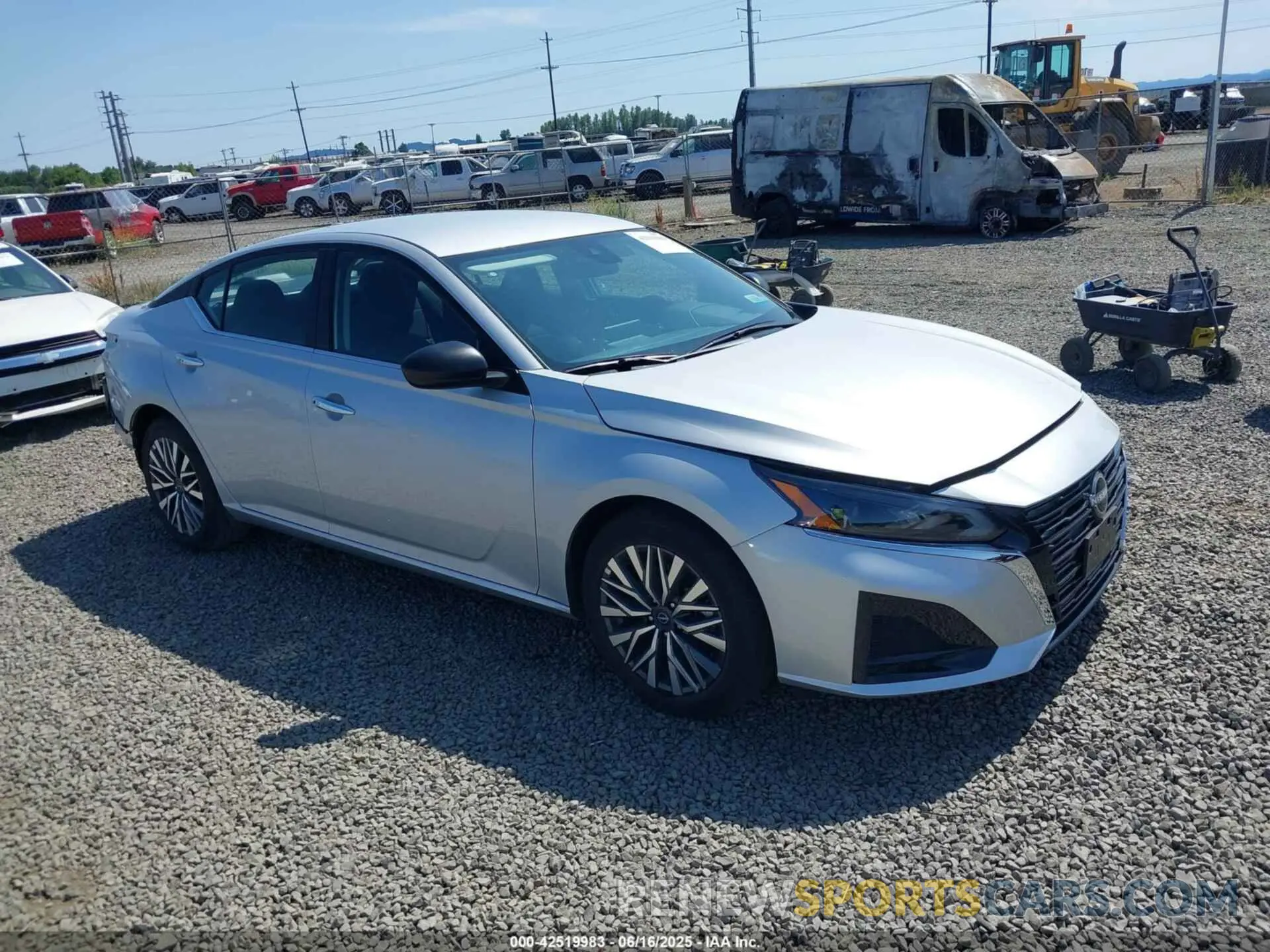 1 Фотография поврежденного автомобиля 1N4BL4DV6SN365033 NISSAN ALTIMA 2025