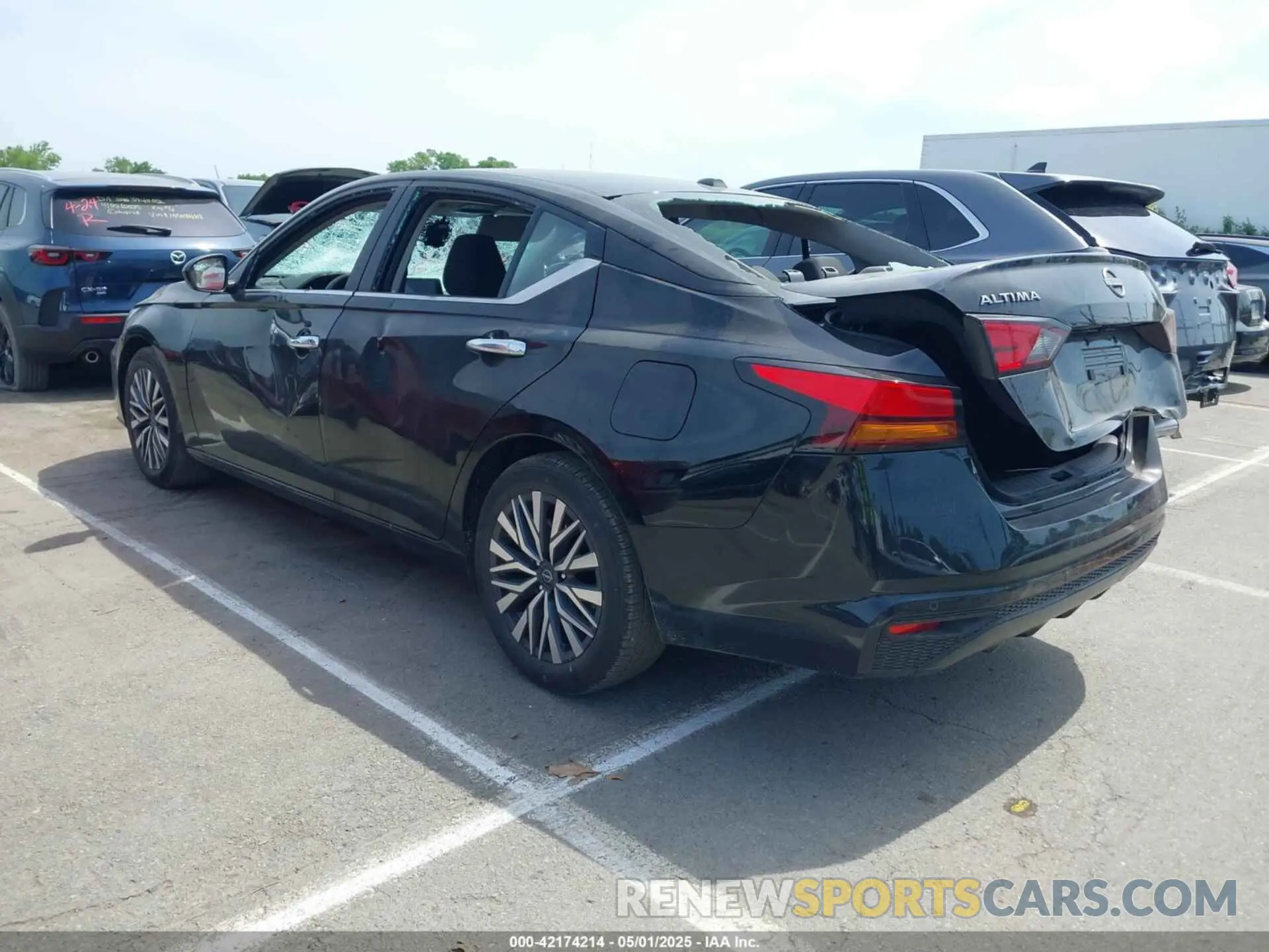 3 Photograph of a damaged car 1N4BL4DV6SN377960 NISSAN ALTIMA 2025