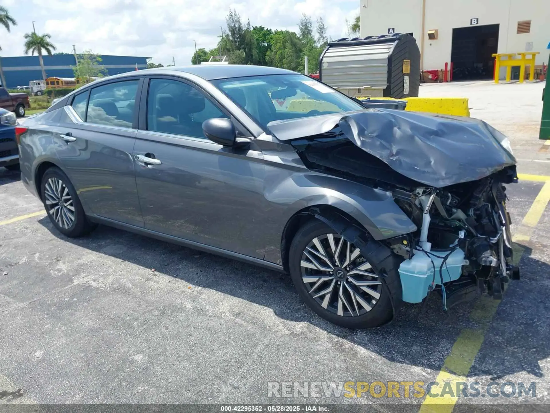 1 Фотография поврежденного автомобиля 1N4BL4DV6SN381605 NISSAN ALTIMA 2025