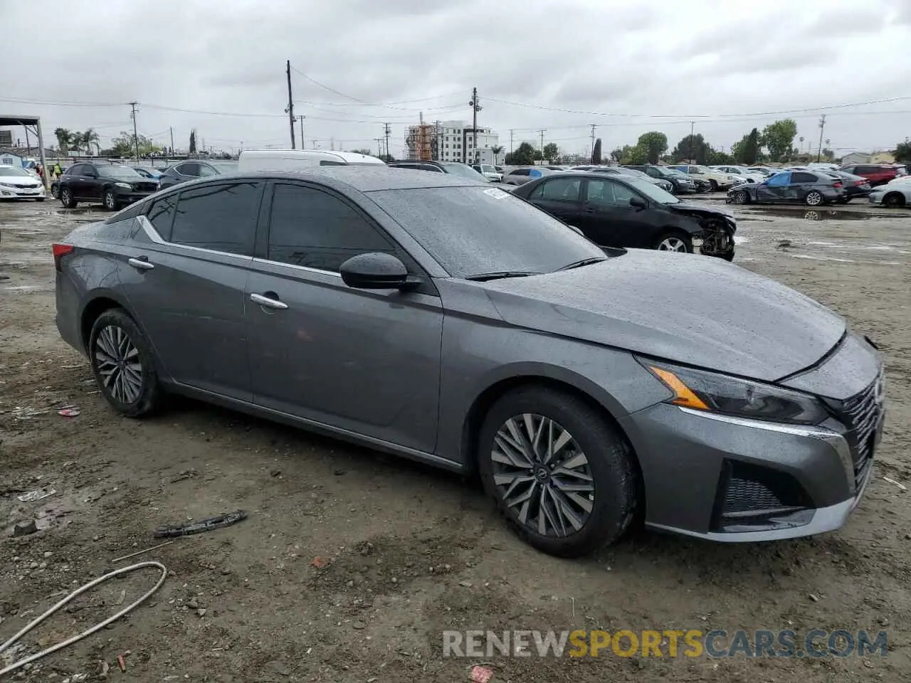 4 Photograph of a damaged car 1N4BL4DV7SN334678 NISSAN ALTIMA 2025