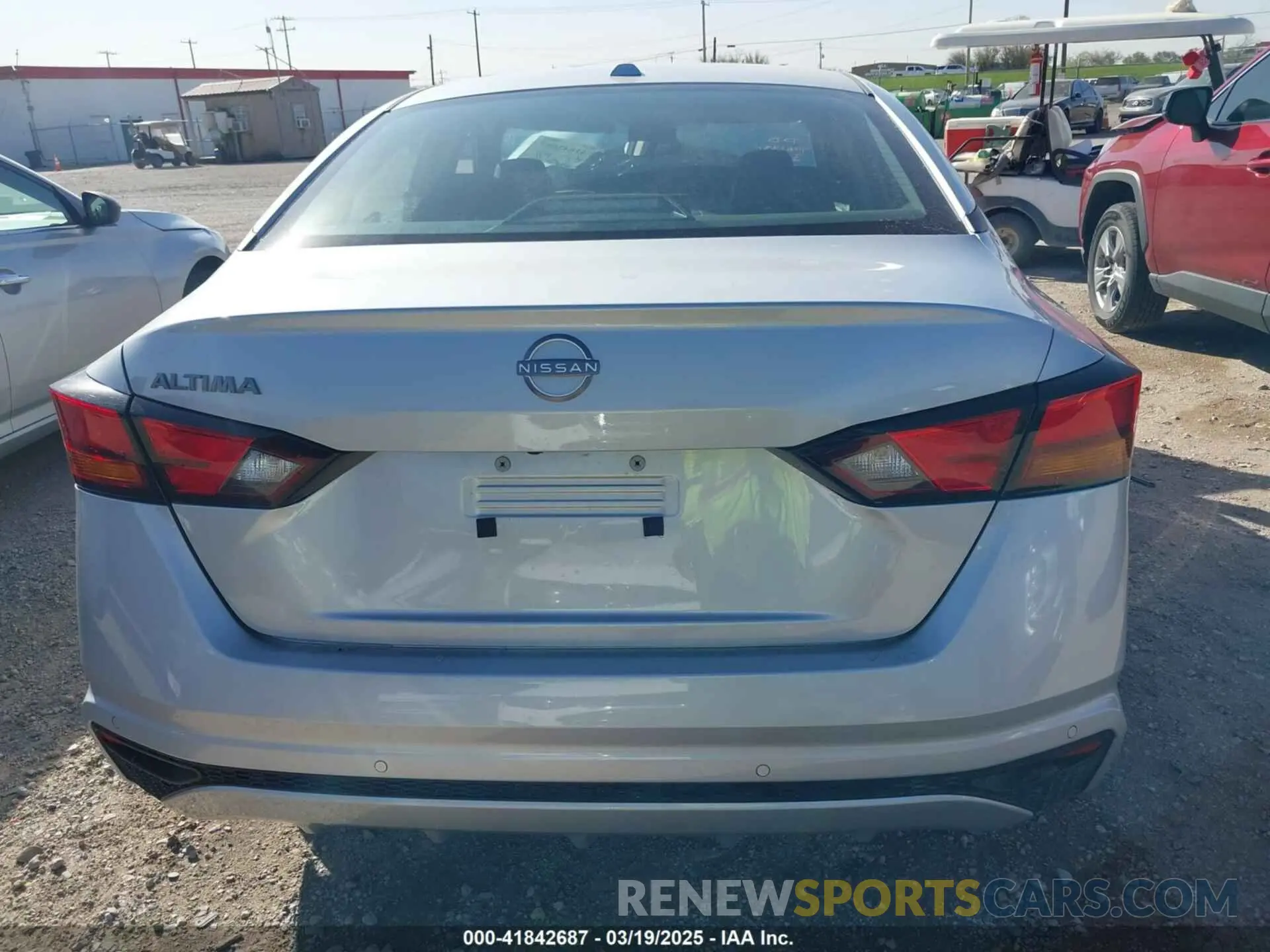 15 Photograph of a damaged car 1N4BL4DV7SN357393 NISSAN ALTIMA 2025