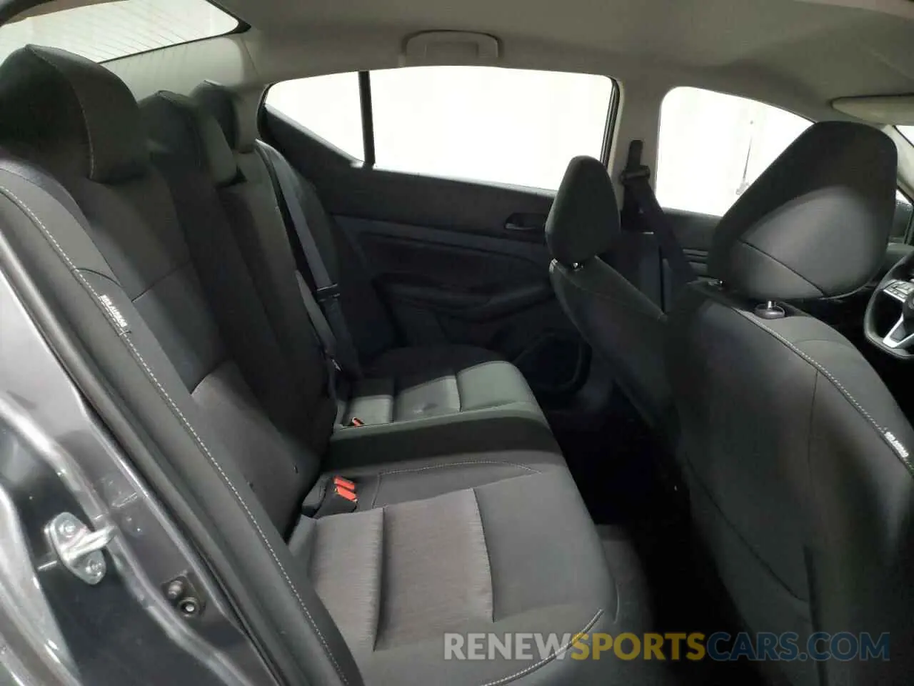 10 Фотография поврежденного автомобиля 1N4BL4DV7SN362397 NISSAN ALTIMA 2025