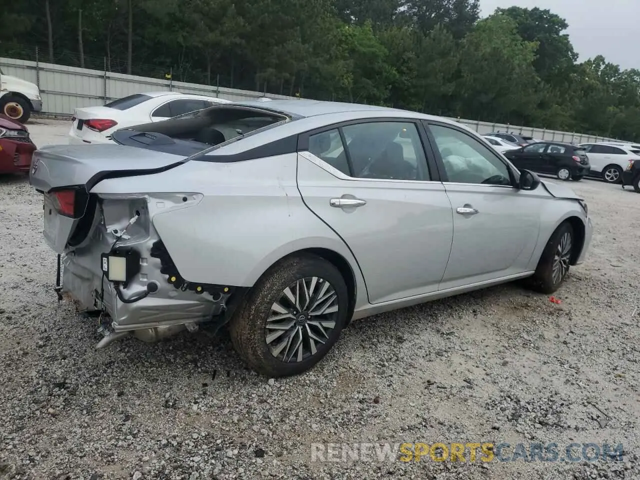 3 Photograph of a damaged car 1N4BL4DV7SN365140 NISSAN ALTIMA 2025
