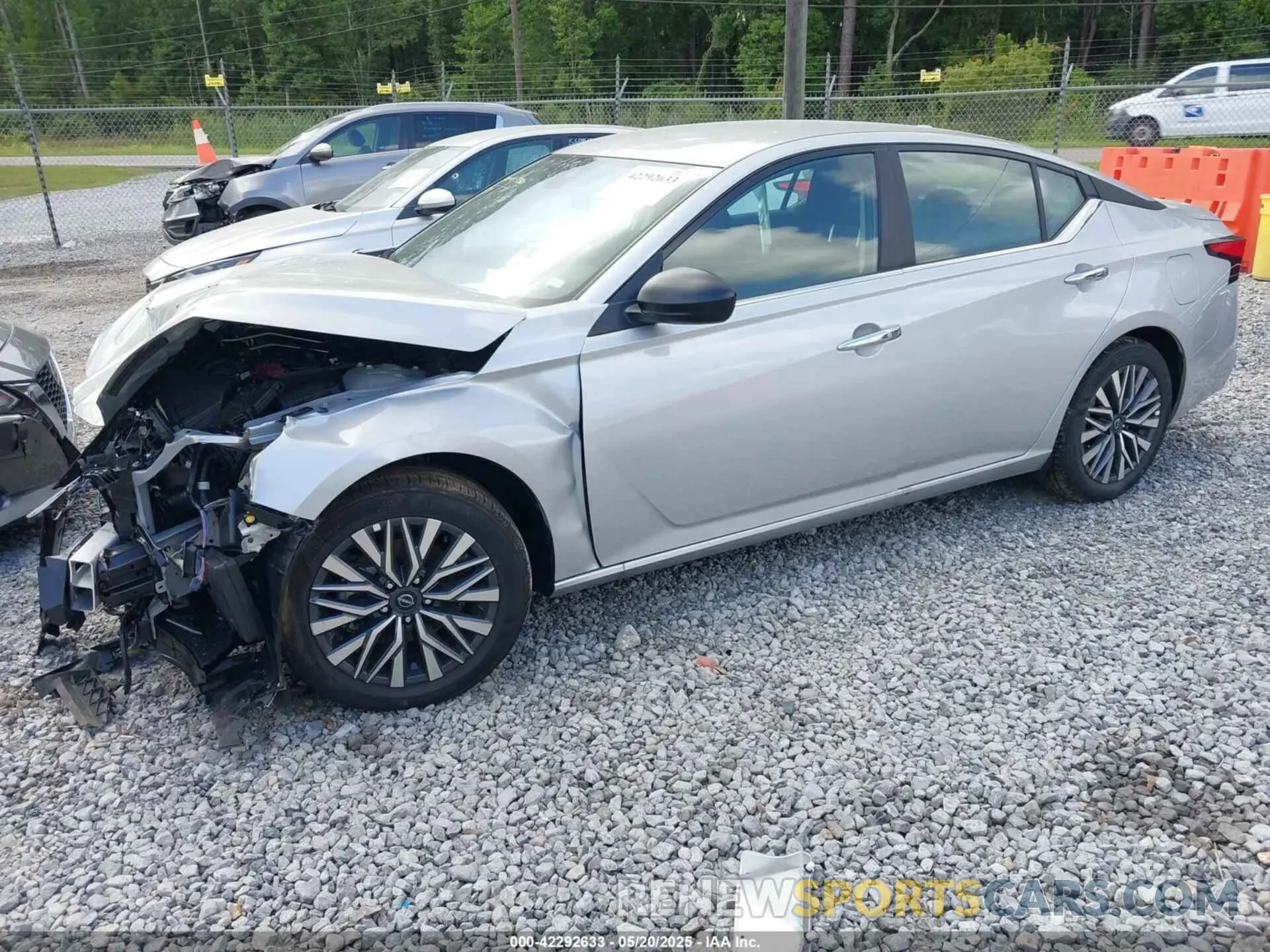 2 Фотография поврежденного автомобиля 1N4BL4DV7SN378258 NISSAN ALTIMA 2025