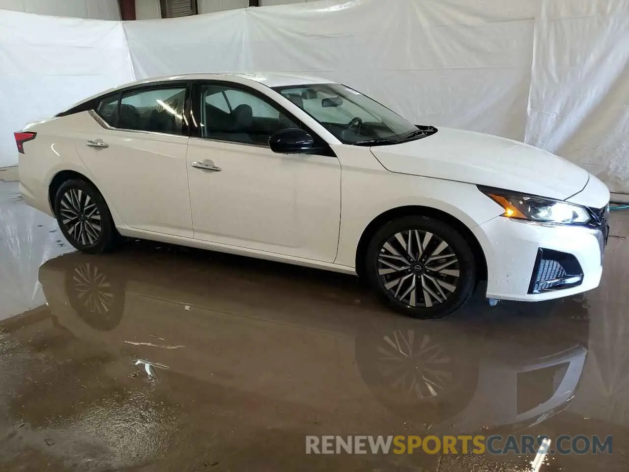 4 Фотография поврежденного автомобиля 1N4BL4DV8SN300006 NISSAN ALTIMA 2025