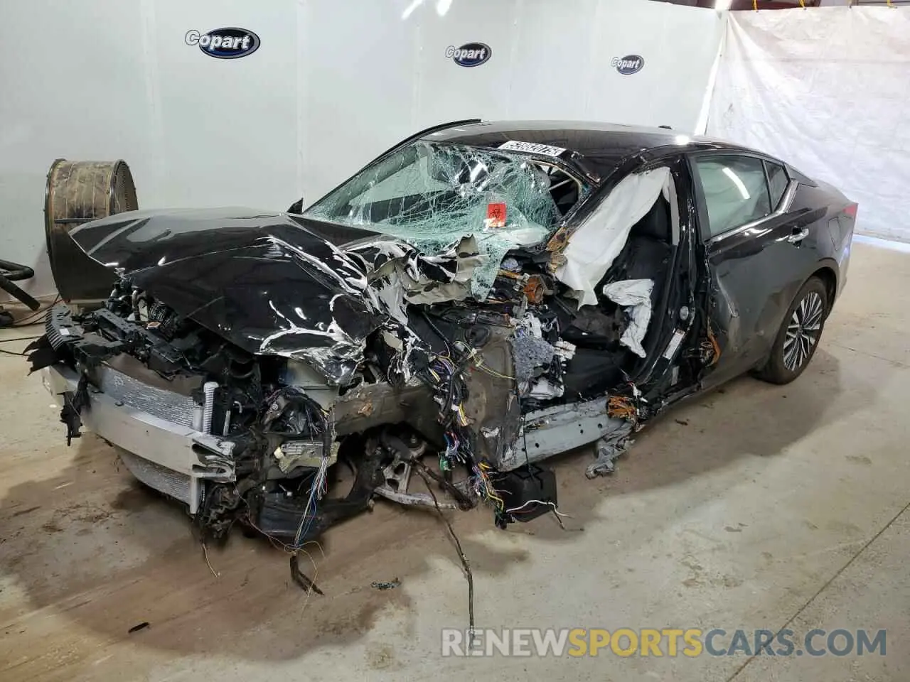 1 Фотография поврежденного автомобиля 1N4BL4DV8SN328694 NISSAN ALTIMA 2025