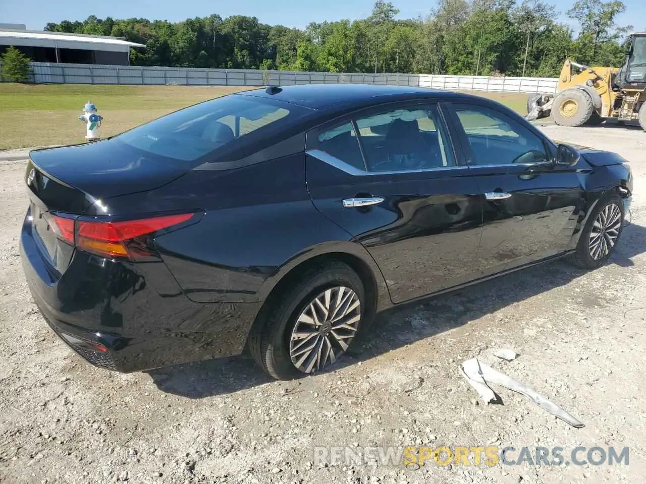 3 Photograph of a damaged car 1N4BL4DV8SN351716 NISSAN ALTIMA 2025