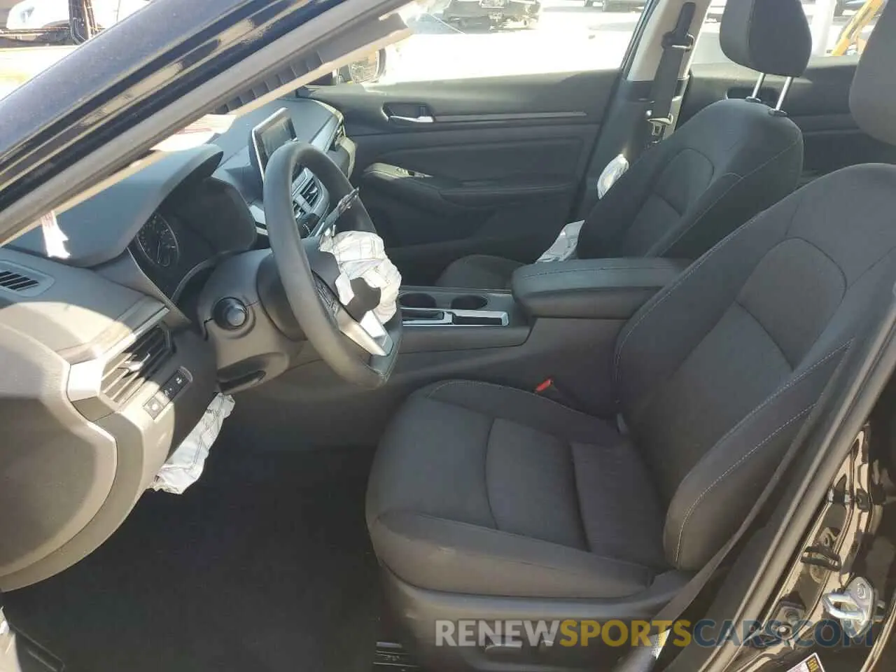 7 Photograph of a damaged car 1N4BL4DV8SN351716 NISSAN ALTIMA 2025
