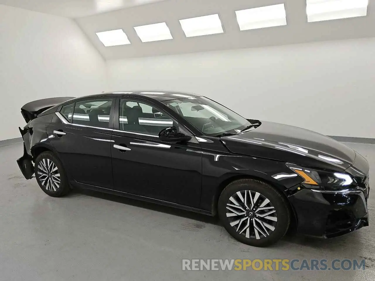 4 Фотография поврежденного автомобиля 1N4BL4DV9SN326730 NISSAN ALTIMA 2025