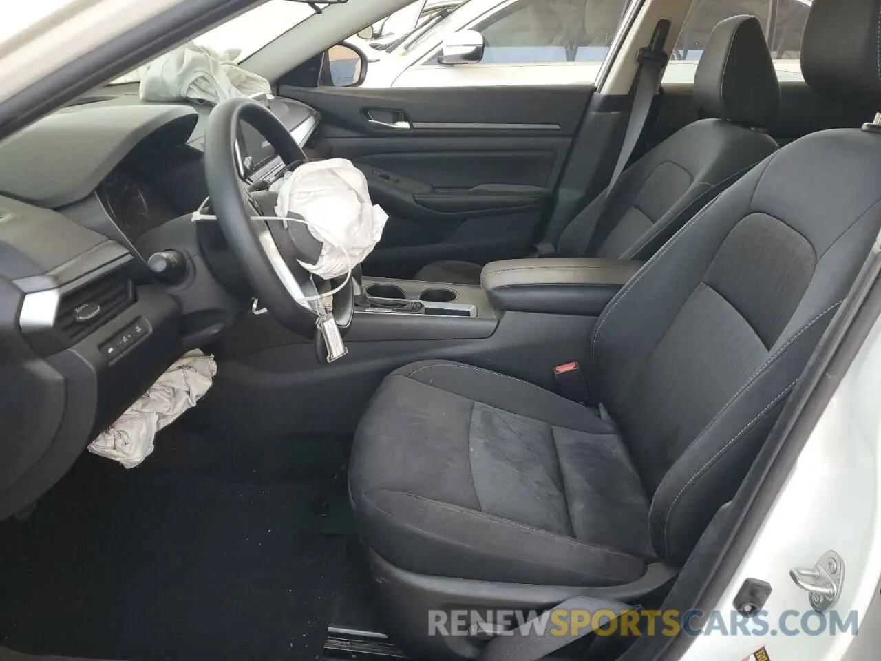7 Photograph of a damaged car 1N4BL4DV9SN339042 NISSAN ALTIMA 2025
