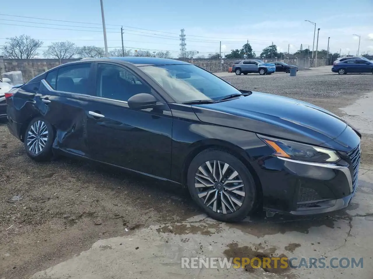 4 Photograph of a damaged car 1N4BL4DV9SN351224 NISSAN ALTIMA 2025