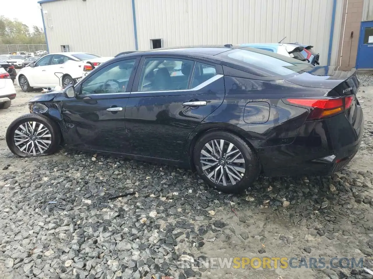 2 Фотография поврежденного автомобиля 1N4BL4DV9SN369349 NISSAN ALTIMA 2025