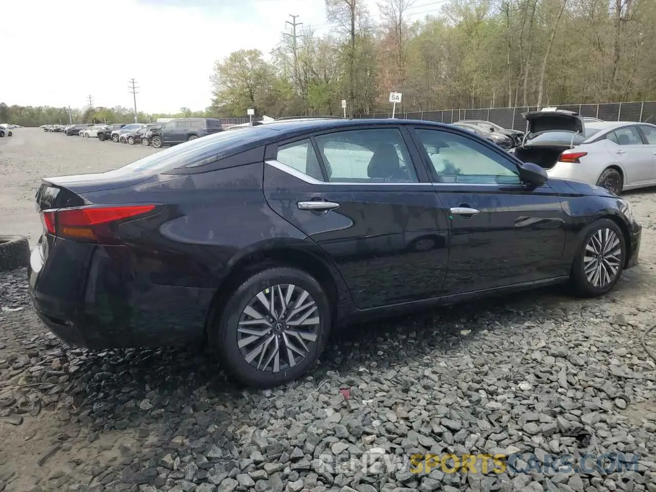 3 Фотография поврежденного автомобиля 1N4BL4DV9SN369349 NISSAN ALTIMA 2025