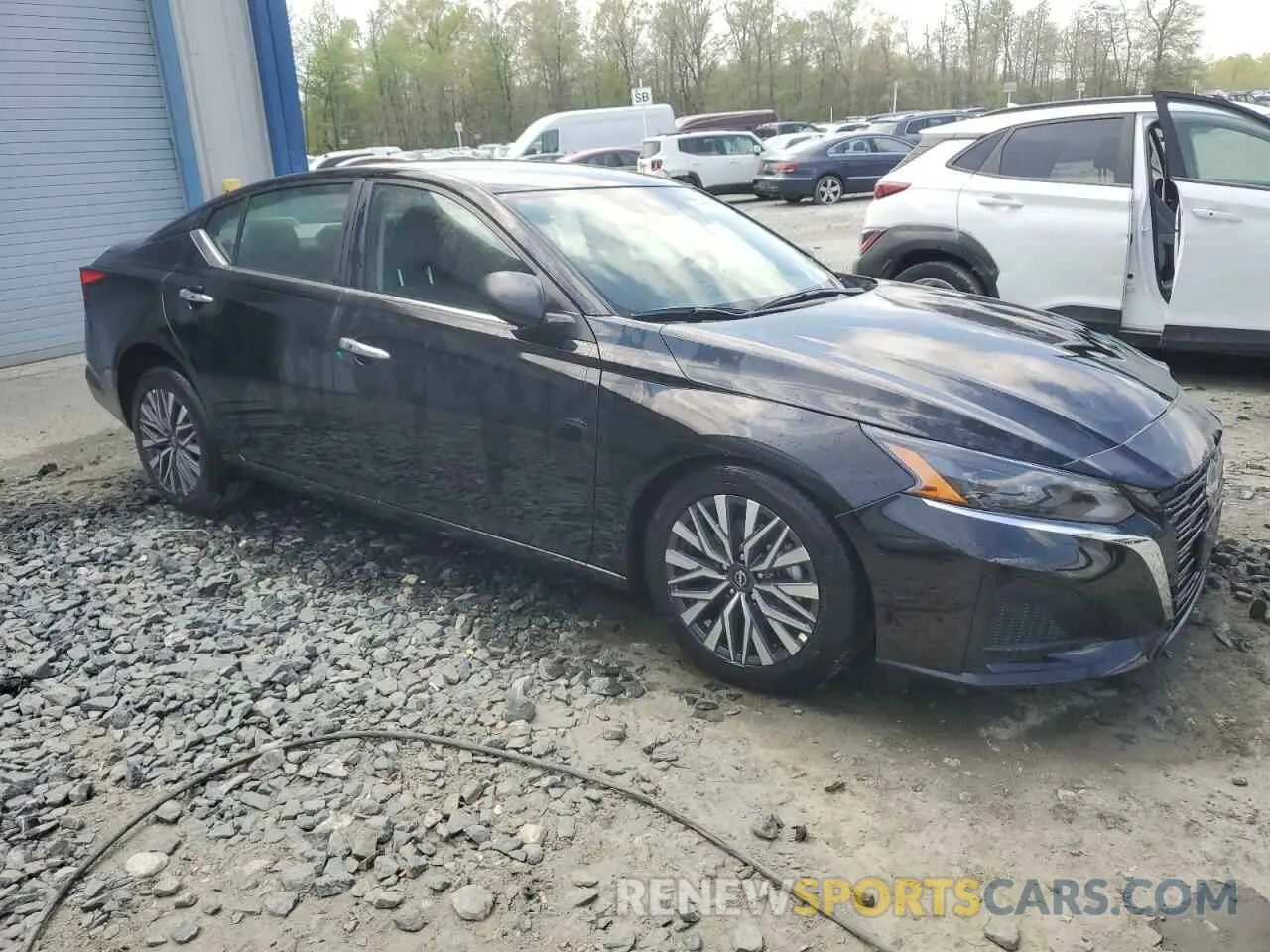 4 Фотография поврежденного автомобиля 1N4BL4DV9SN369349 NISSAN ALTIMA 2025