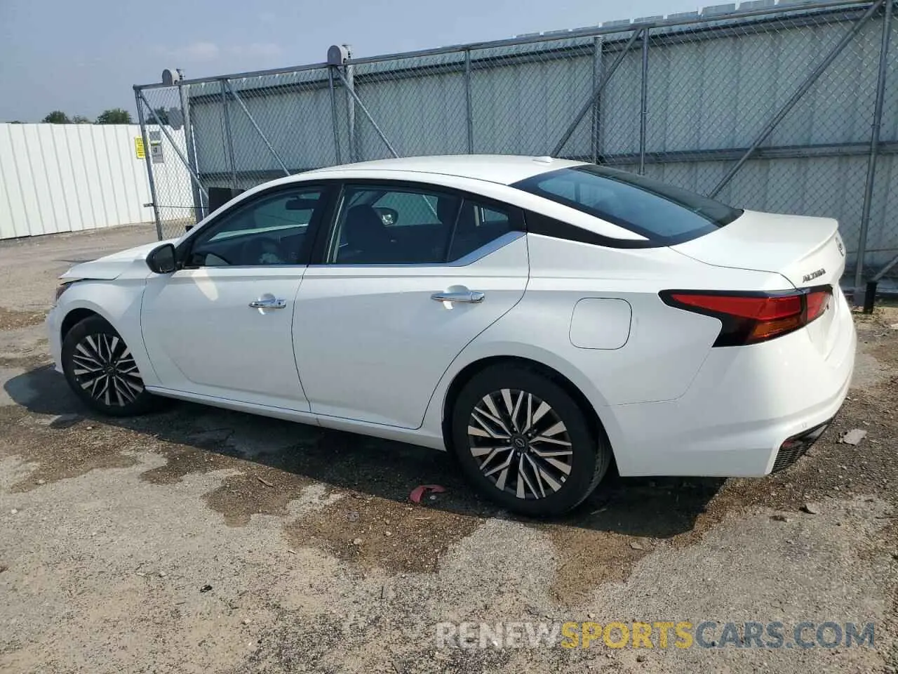 2 Photograph of a damaged car 1N4BL4DVXSN312223 NISSAN ALTIMA 2025