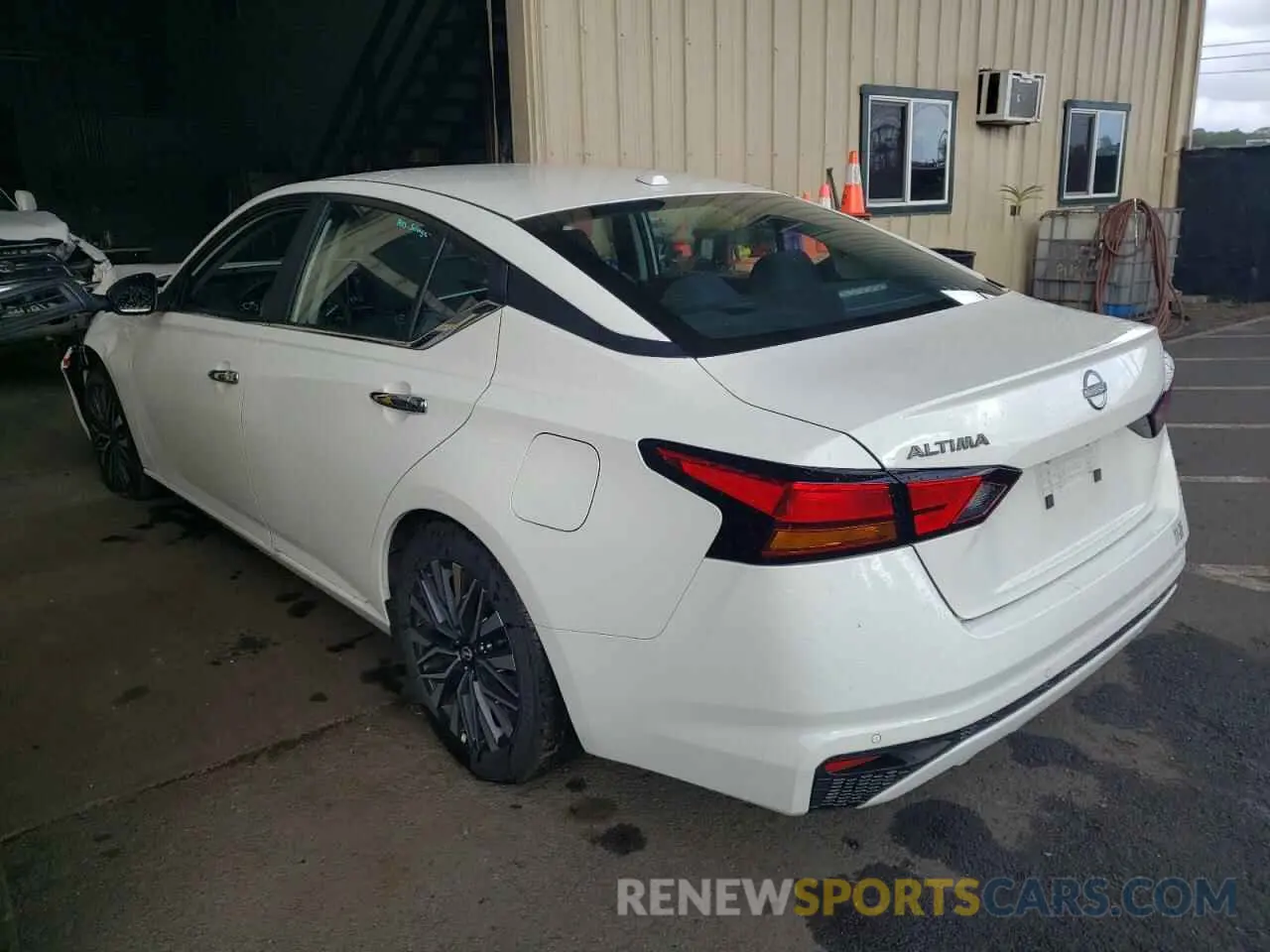 2 Photograph of a damaged car 1N4BL4DVXSN317664 NISSAN ALTIMA 2025