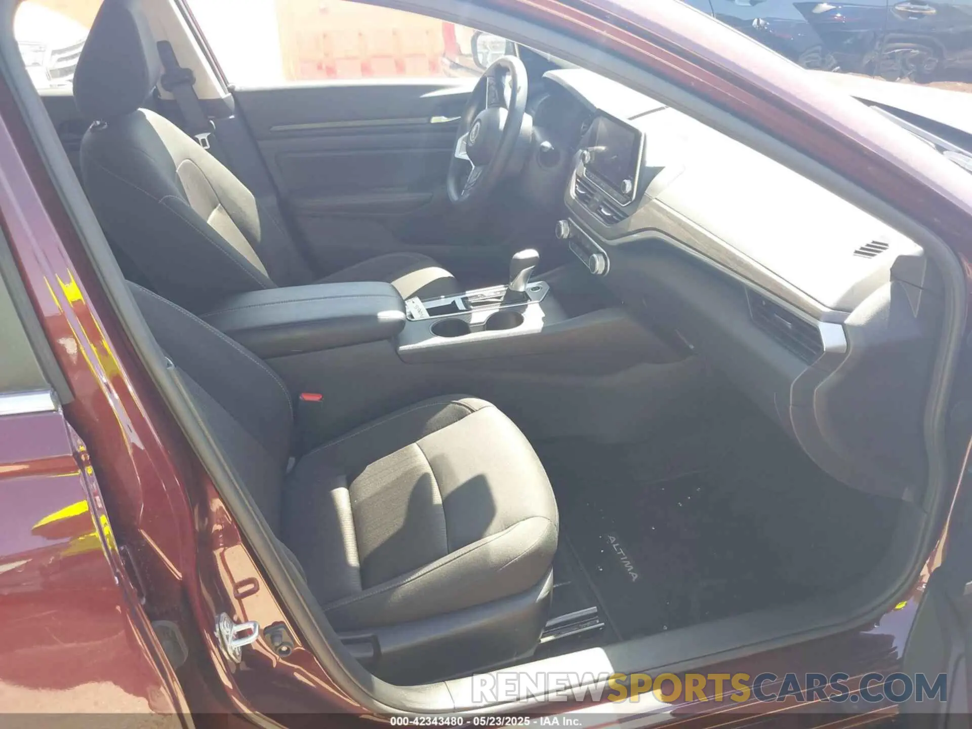 5 Фотография поврежденного автомобиля 1N4BL4DVXSN325442 NISSAN ALTIMA 2025