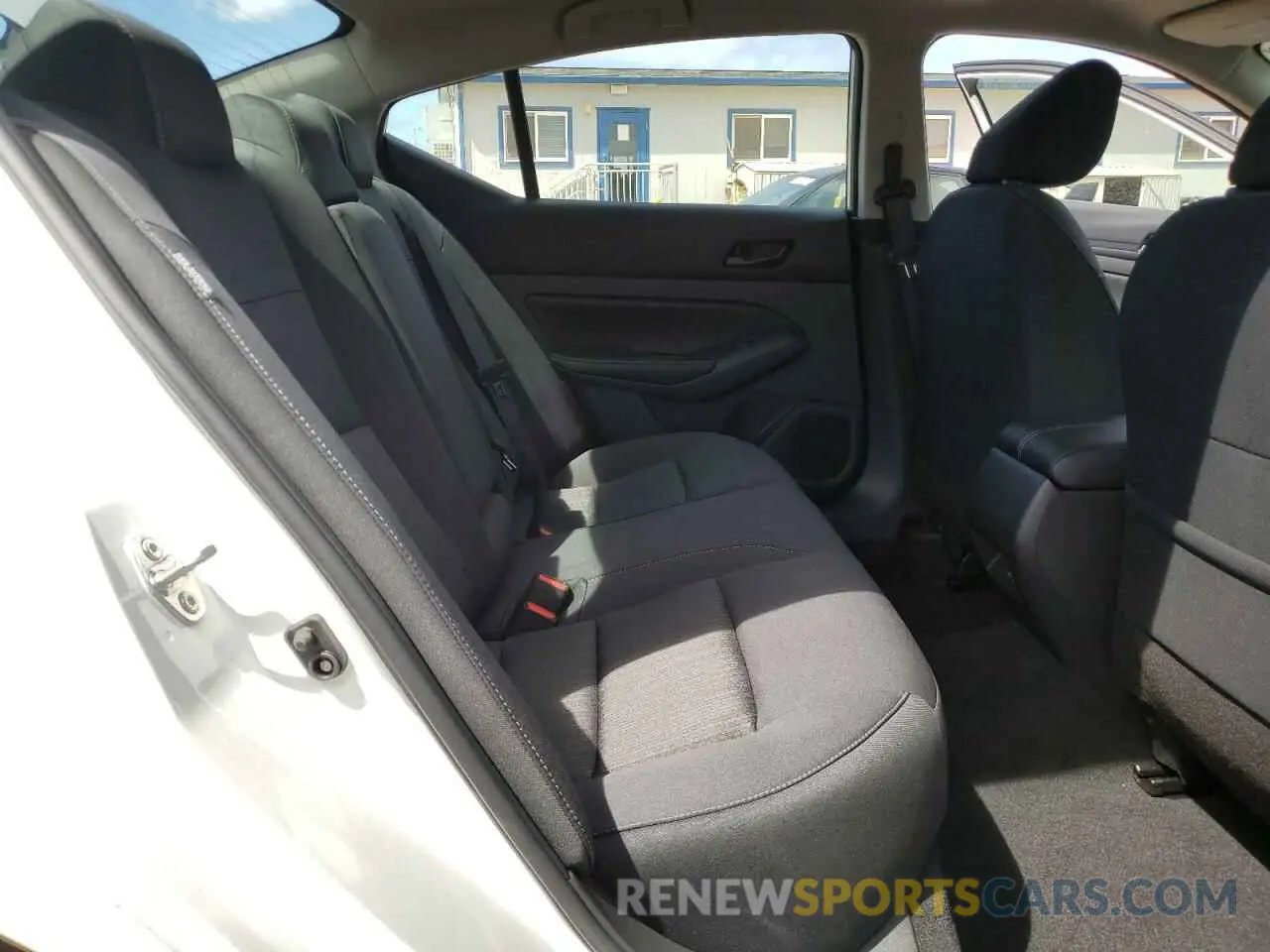 10 Photograph of a damaged car 1N4BL4DVXSN329877 NISSAN ALTIMA 2025