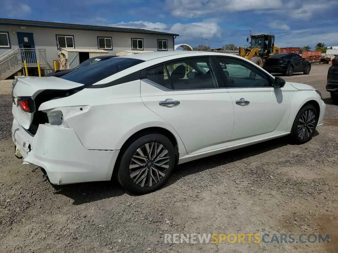 3 Photograph of a damaged car 1N4BL4DVXSN329877 NISSAN ALTIMA 2025