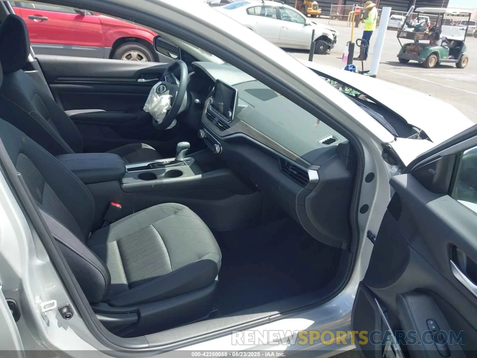5 Фотография поврежденного автомобиля 1N4BL4DVXSN346856 NISSAN ALTIMA 2025
