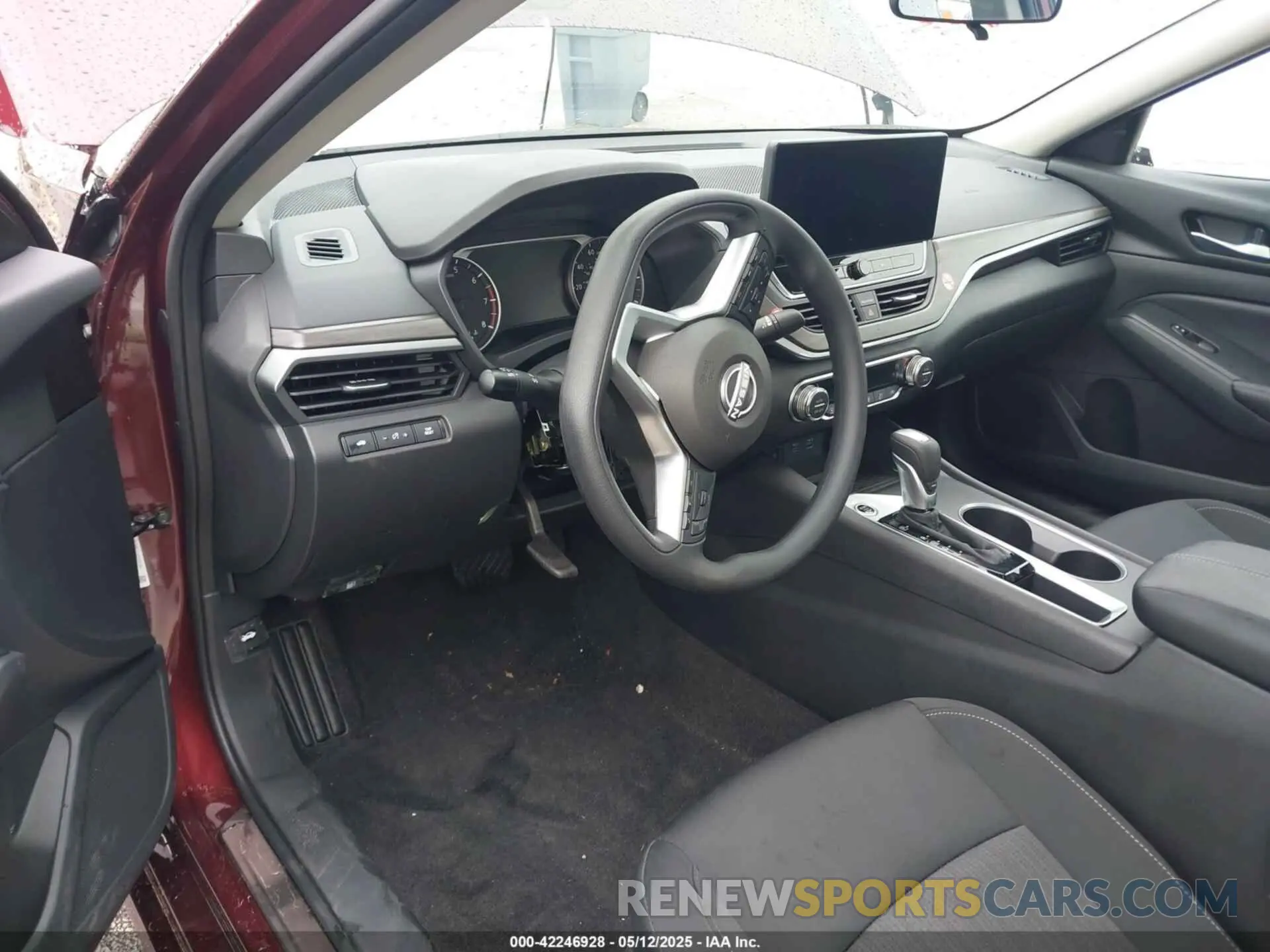 5 Photograph of a damaged car 1N4BL4DVXSN364130 NISSAN ALTIMA 2025