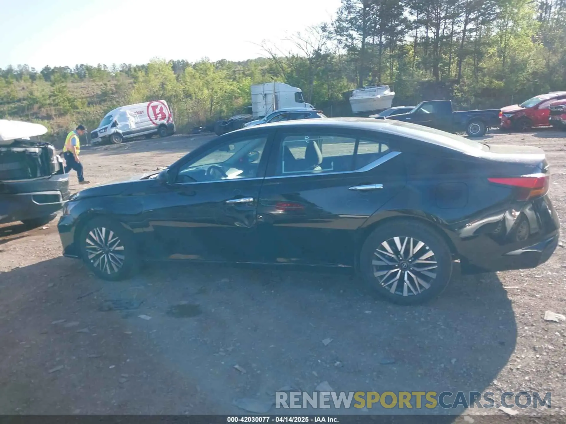 14 Фотография поврежденного автомобиля 1N4BL4DVXSN367335 NISSAN ALTIMA 2025